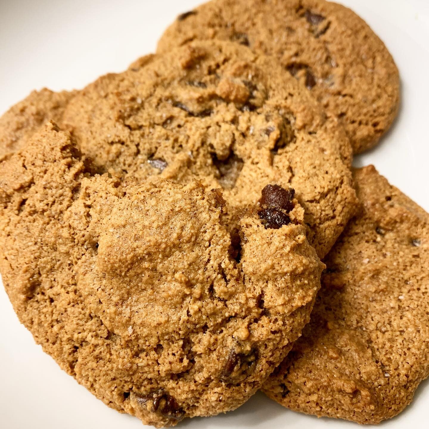 almond flour choc chip cookies 👌#eatsbylulu