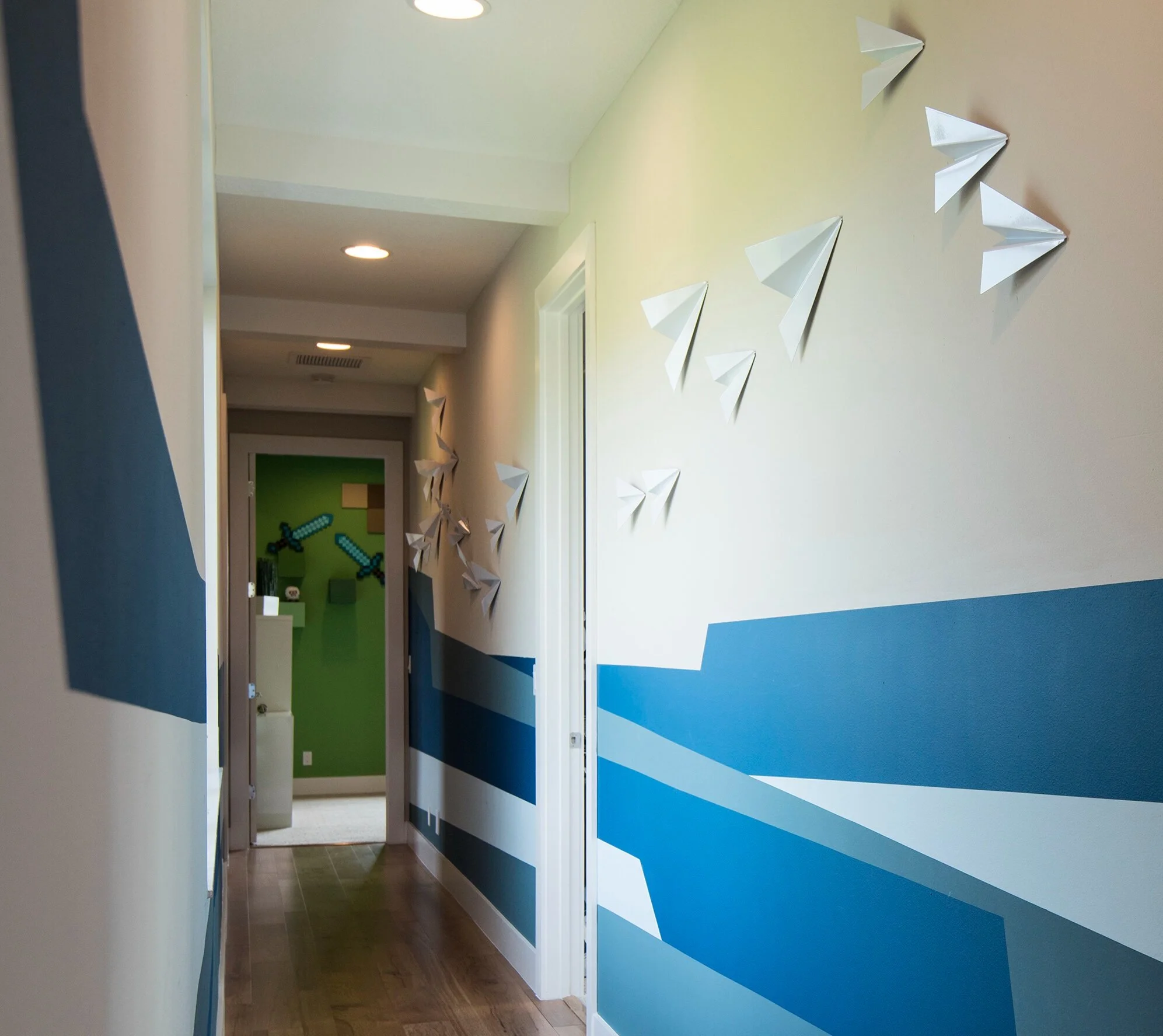 40E-Upper+Hall.jpg
