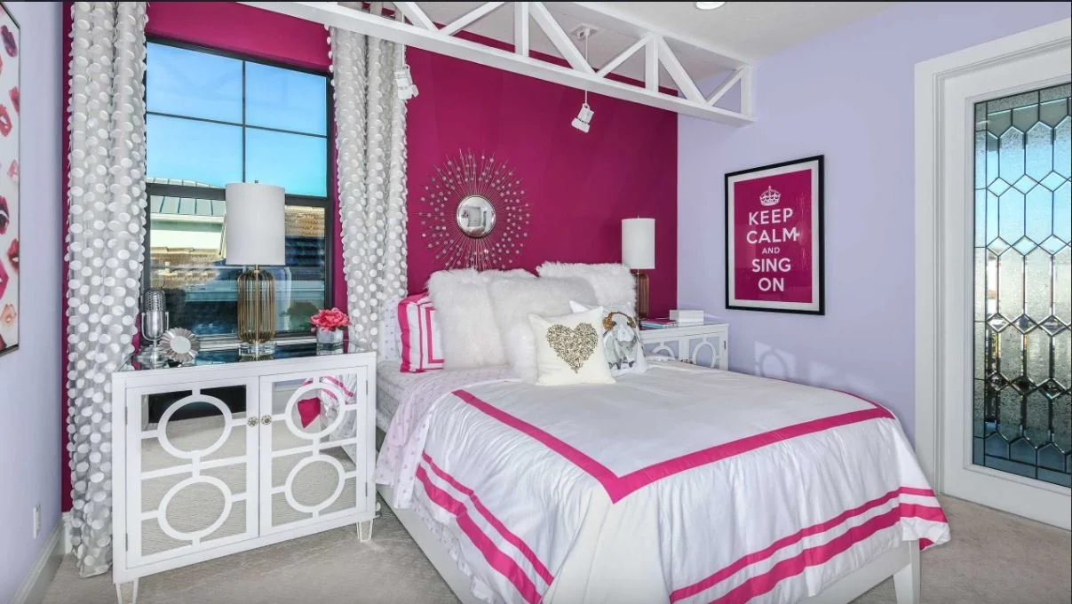 Girls room.JPG