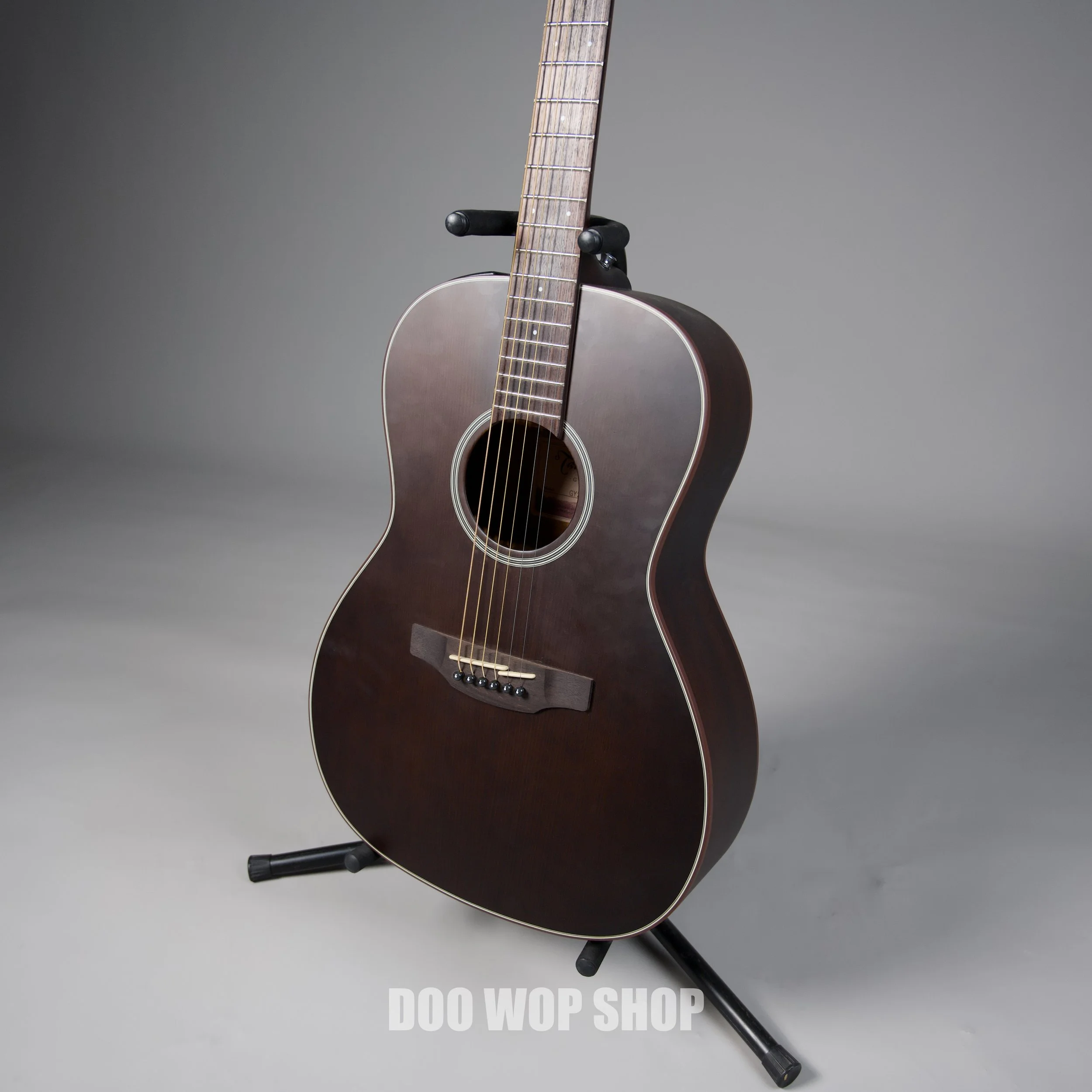 Takamine GY21E New Yorker Parlor Acoustic-electric Guitar