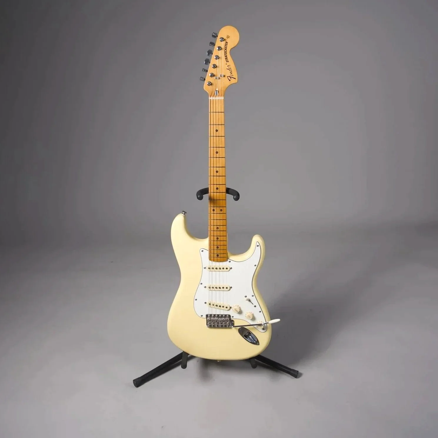 Fender 149032 Vintera II 70's Stratocaster W/Fender Gigbag (Used)