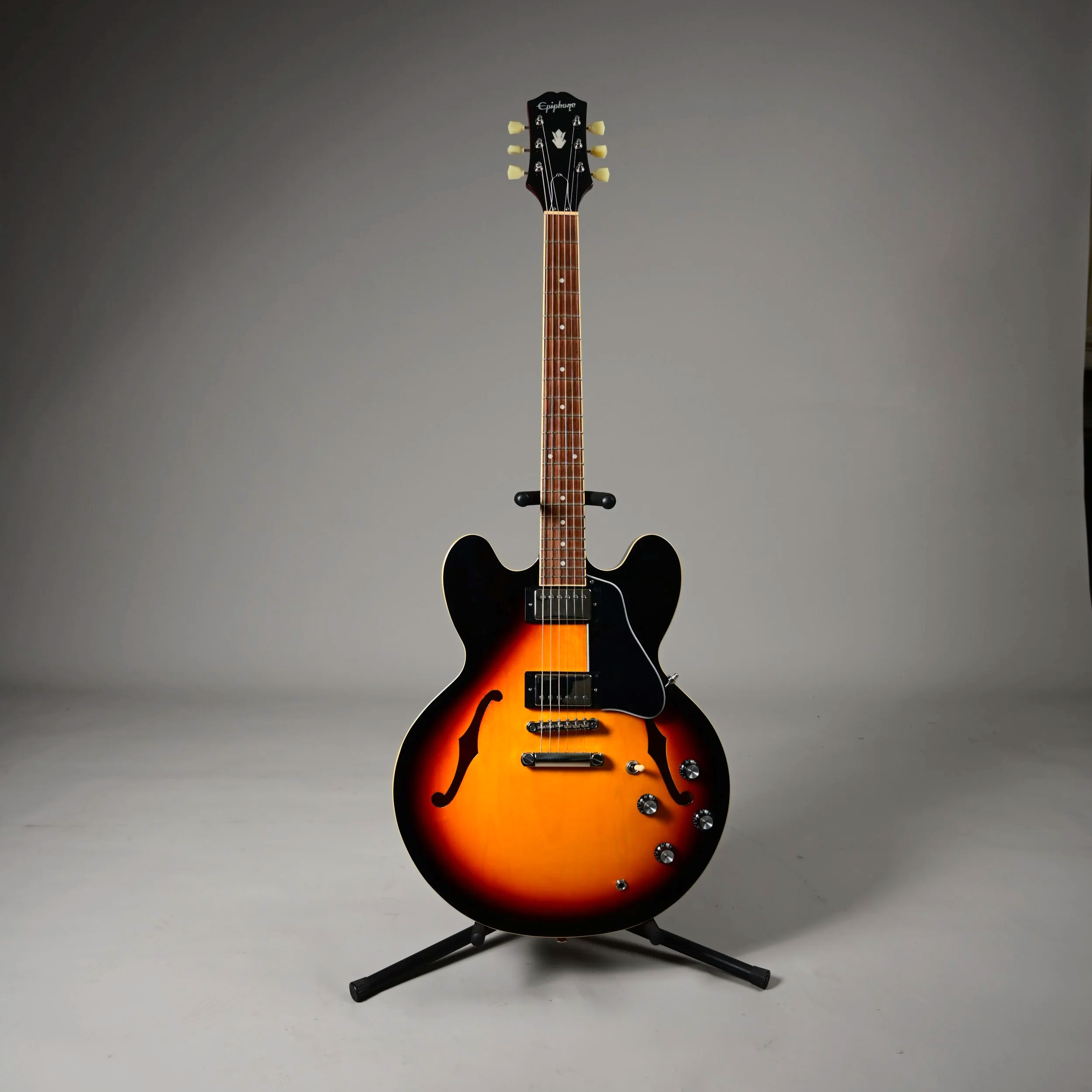 Epiphone EIES335 ES-335 Hollowbody Guitar (Used)