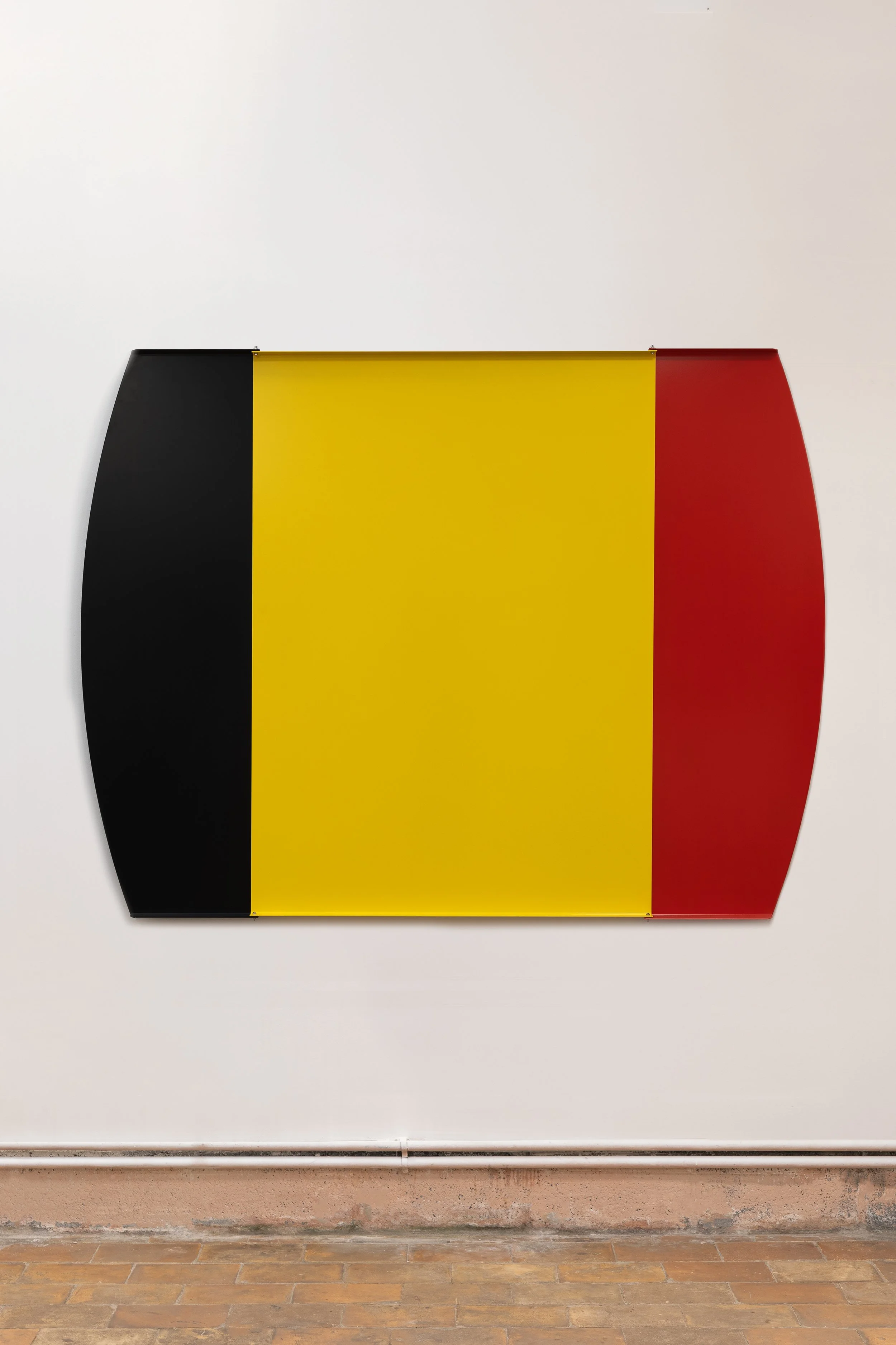 LouVANTRIET_Triptyque_Belgium_Open.jpg