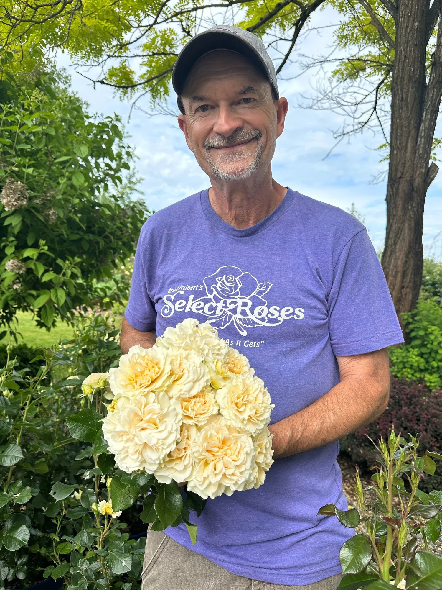 Pre Order Roses for 2024 Pick up — Select Roses