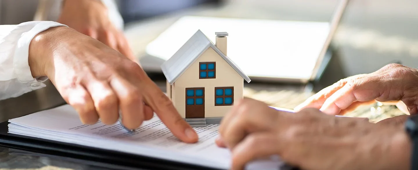 Hyresförhandling för Flisvägen 2-12, Västerlånggatan och Bangatan är nu påkallad!