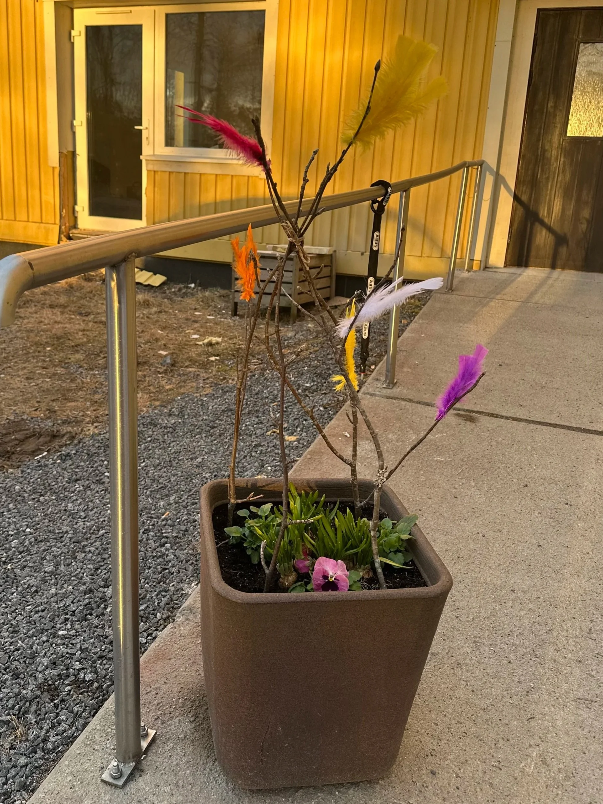 Glad påsk, nu ser vi snart sommaren här!