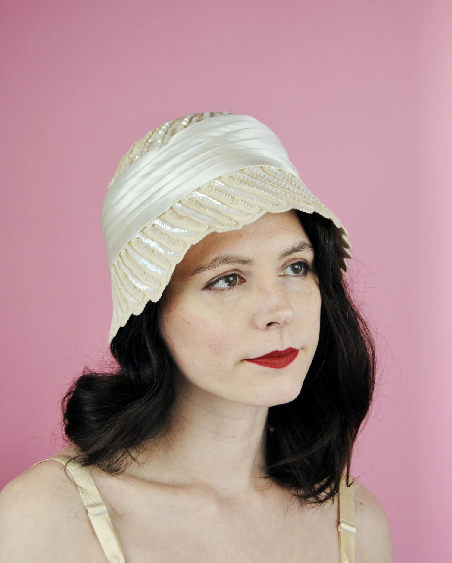 1940s 1950s Vintage Cream Felt Bucket or Cloche Hat with Sequins