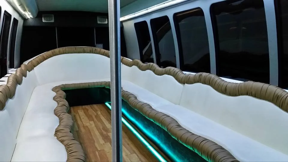 fun run party buses 2.jpg