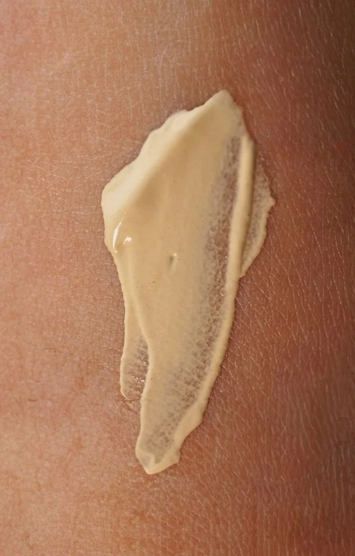 PDP-AirydayGoldenGlowSPF50_SunscreenForFace02 2.jpeg
