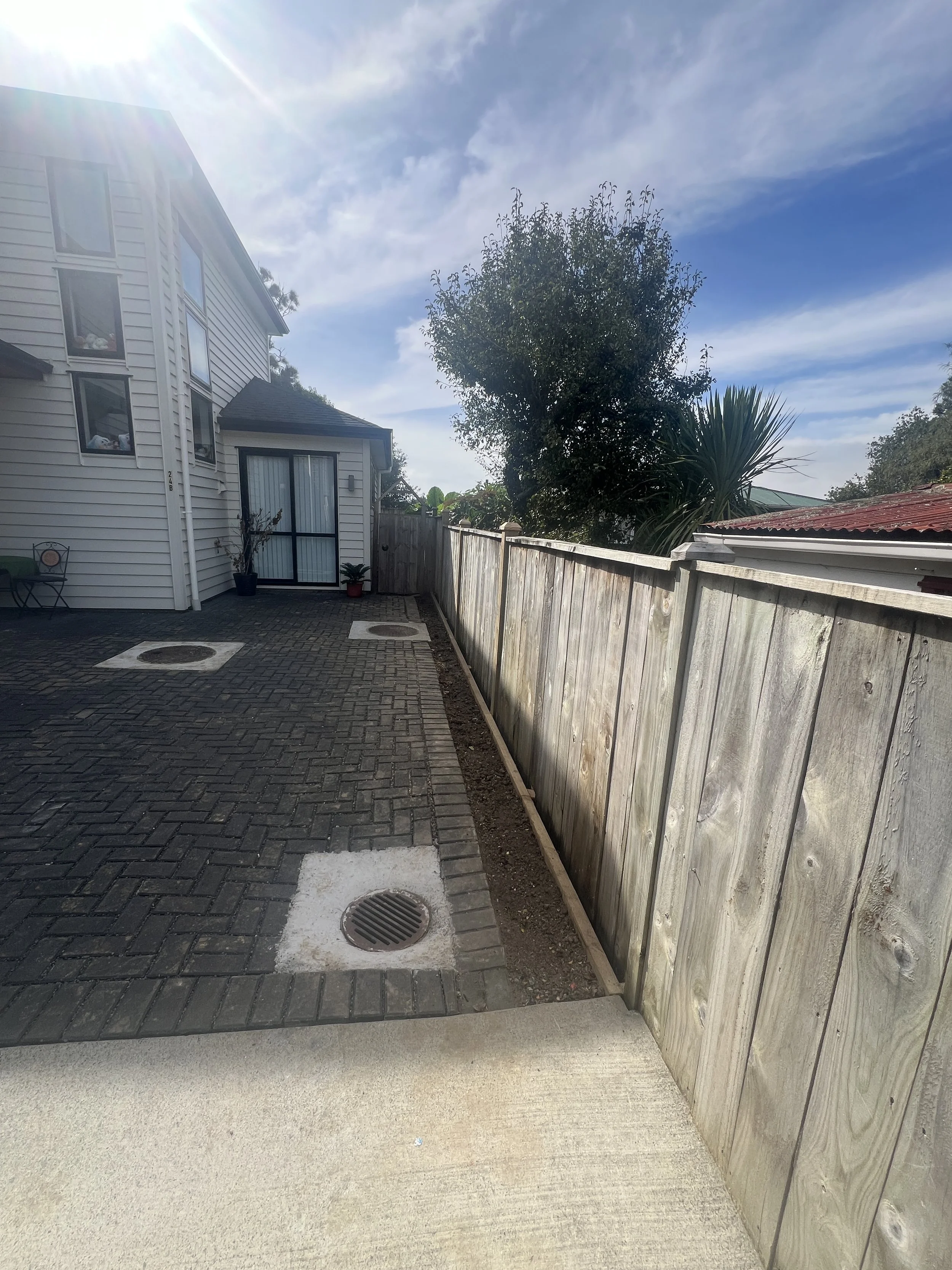 Fence Repair and Retaining 
