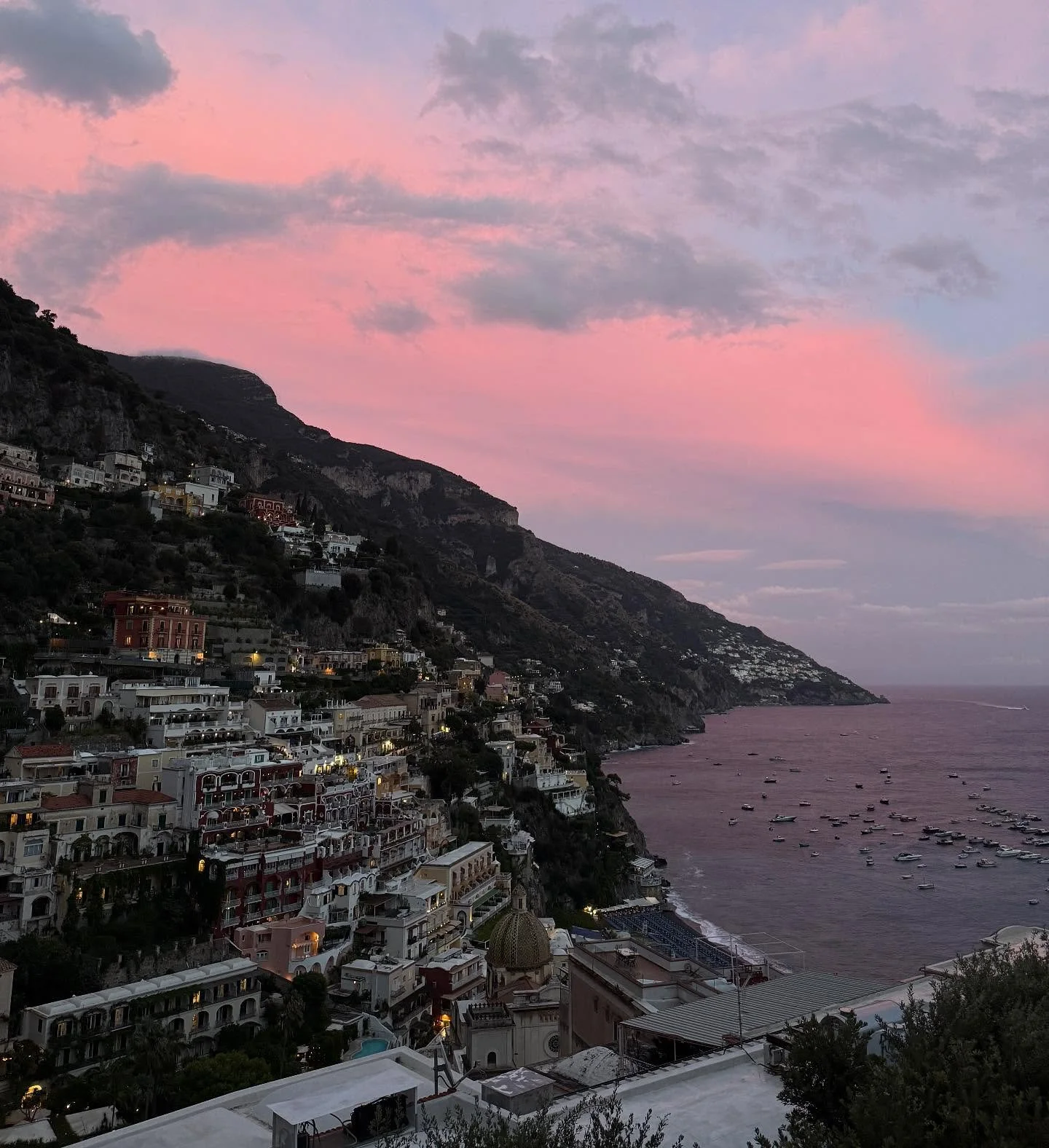 70 years of superior views, incomparable hospitality, and unmatched family ownership at @hotelposeidonpositano. 💚

Cheers to the next 70 and beyond! 🥂
