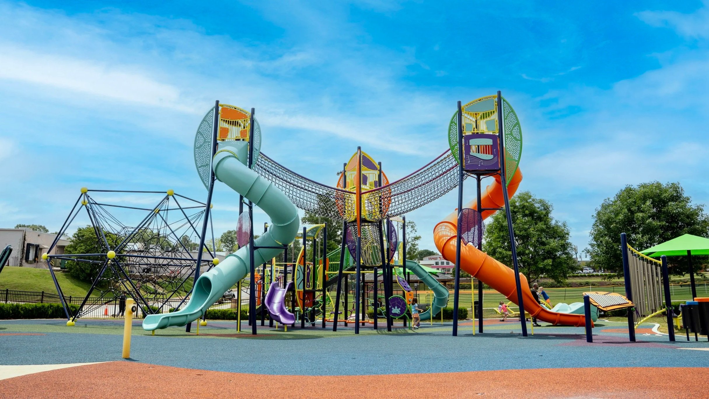 20climbers%2C+multilevel+playground%2C+netting%2C+playground%2C+slides.+safety+surfacing.jpg