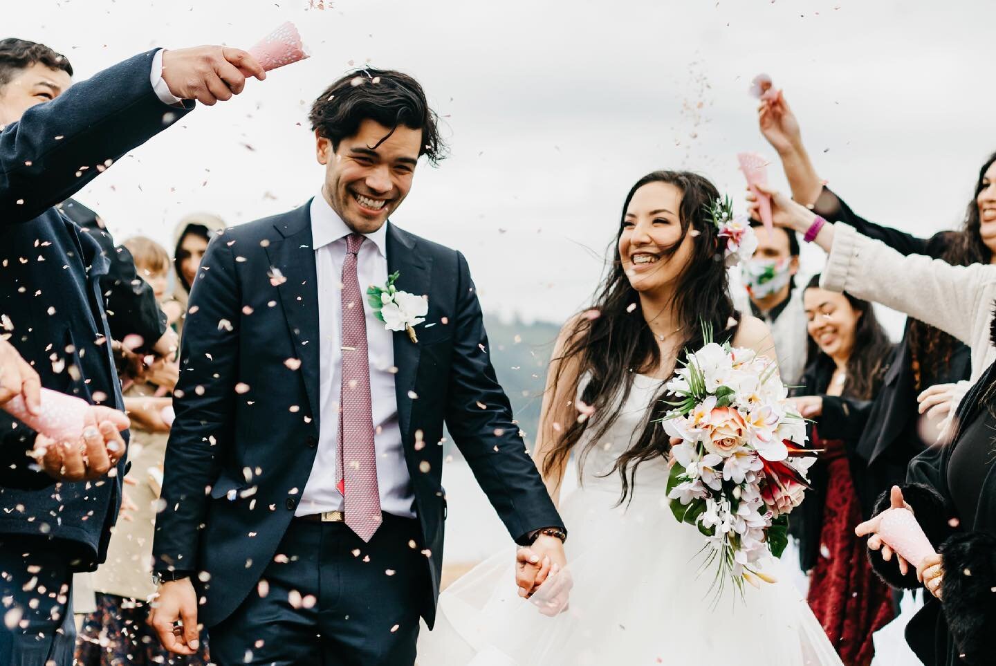 No rain or grey skies could put a damper on Miko and Justin&rsquo;s sweet wedding 🤍🌦

These two are the first couple to connect with me through @portlandincolor and I couldn&rsquo;t have been more honored to shoot their wedding. I loved seeing how 