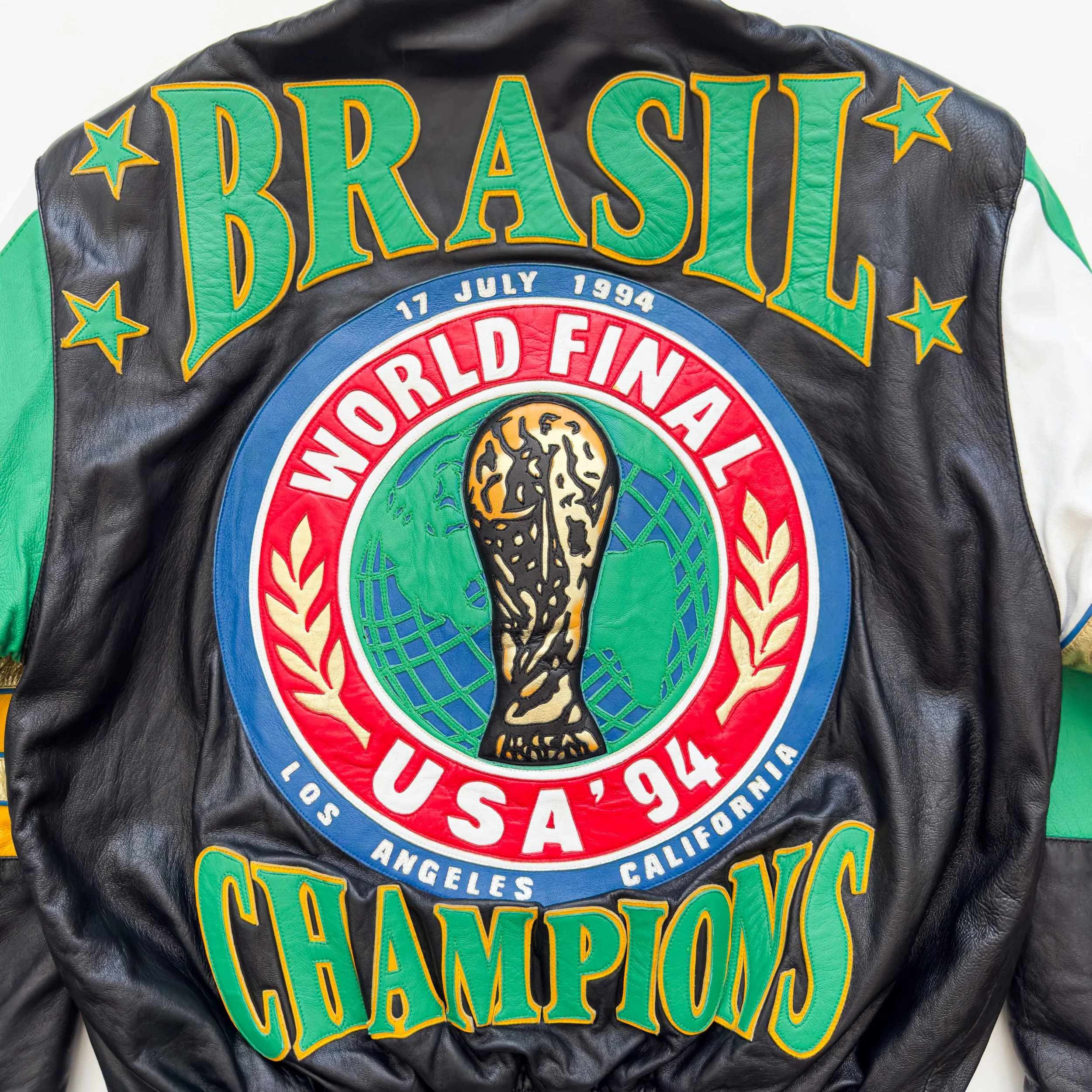 World-Cup-USA-1994-Vintage-Authentic-Licensed-Jacket-Nutmeg-Mills-Adidas-Italy-USA-Brazil-Jeff-Hamilton-APEX One-Snickers-073.jpg