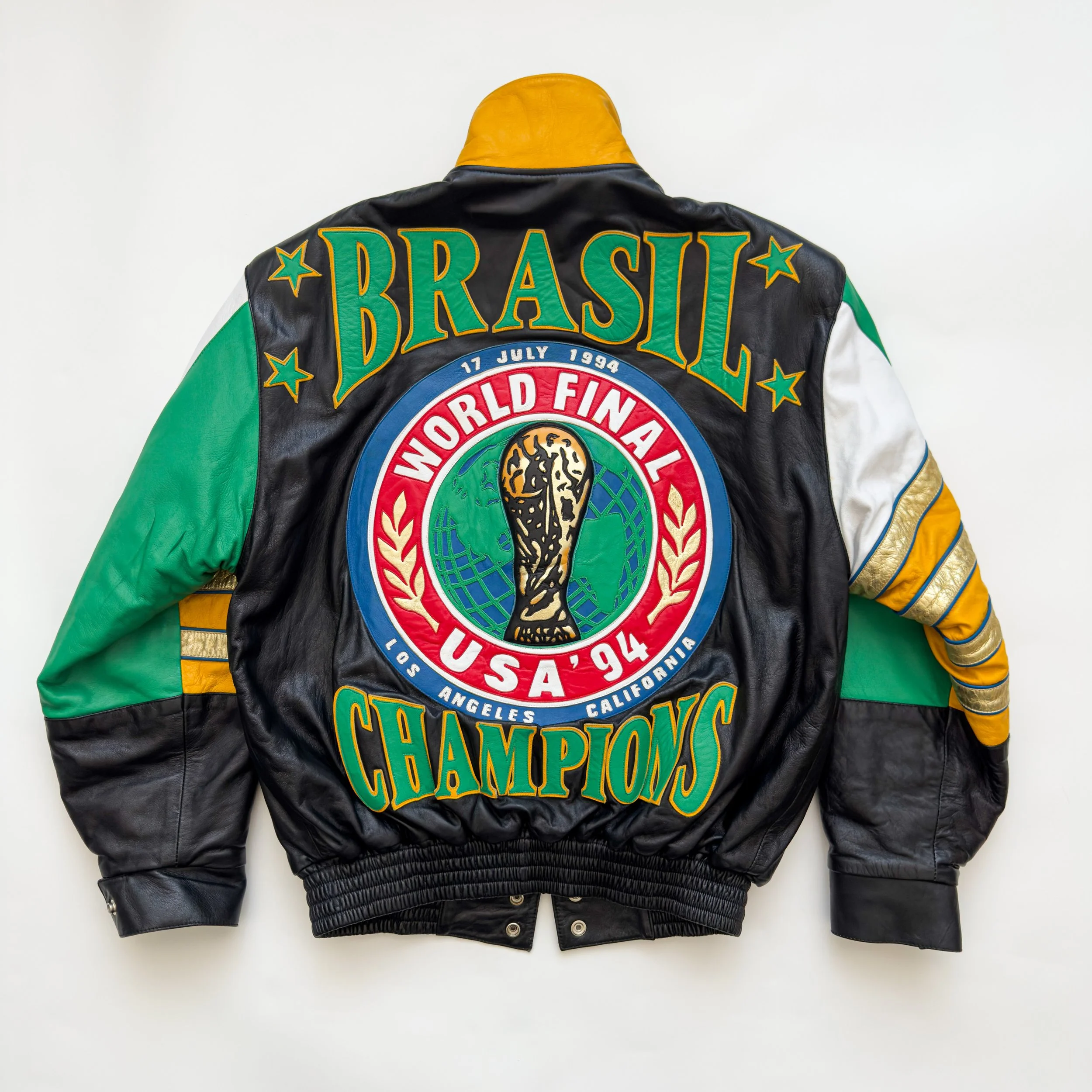 World-Cup-USA-1994-Vintage-Authentic-Licensed-Jacket-Nutmeg-Mills-Adidas-Italy-USA-Brazil-Jeff-Hamilton-APEX One-Snickers-075.jpg