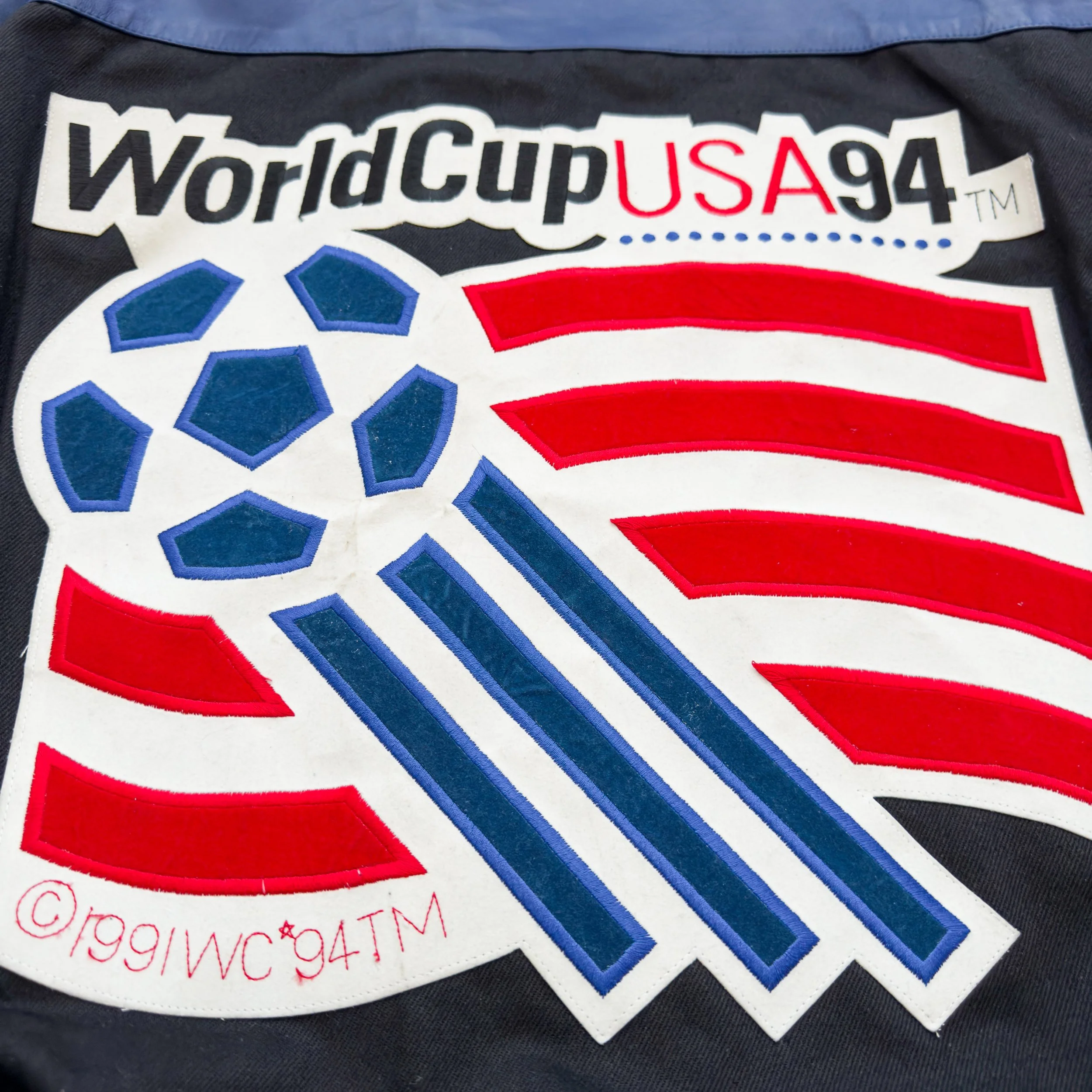 World-Cup-USA-1994-Vintage-Authentic-Licensed-Jacket-Nutmeg-Mills-Adidas-Italy-USA-Brazil-Jeff-Hamilton-APEX One-Snickers-061.jpg