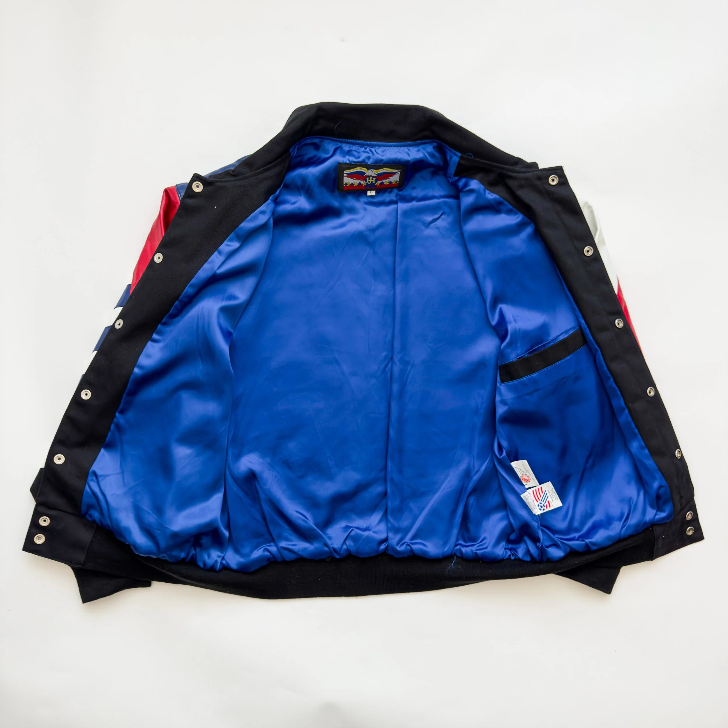 World-Cup-USA-1994-Vintage-Authentic-Licensed-Jacket-Nutmeg-Mills-Adidas-Italy-USA-Brazil-Jeff-Hamilton-APEX One-Snickers-067.jpg