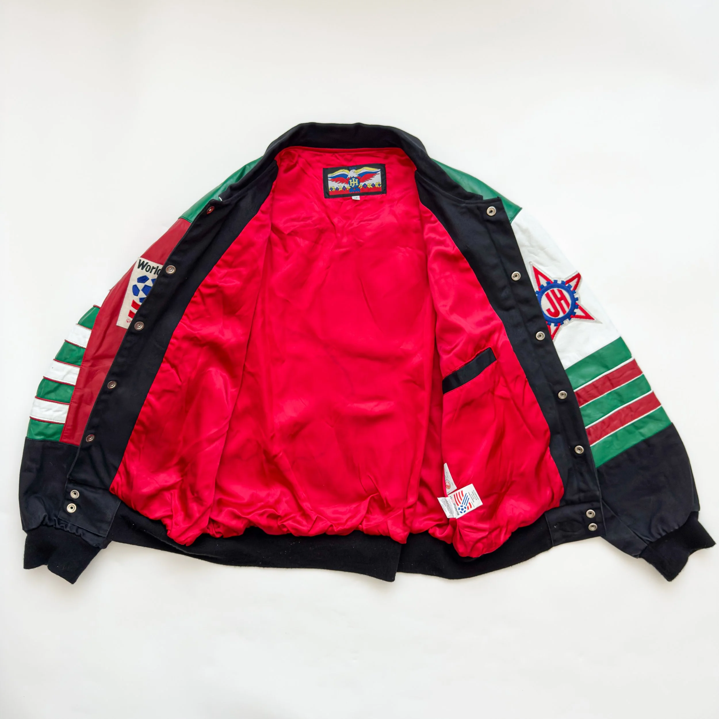 World-Cup-USA-1994-Vintage-Authentic-Licensed-Jacket-Nutmeg-Mills-Adidas-Italy-USA-Brazil-Jeff-Hamilton-APEX One-Snickers-052.jpg