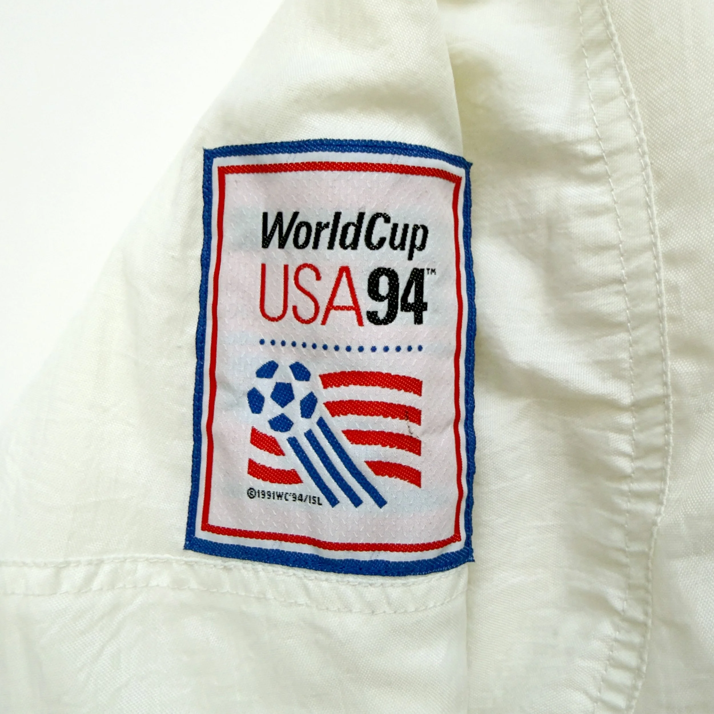 World-Cup-USA-1994-Vintage-Authentic-Licensed-Jacket-Nutmeg-Mills-Adidas-Italy-USA-Brazil-Jeff-Hamilton-APEX One-Snickers-091.jpg