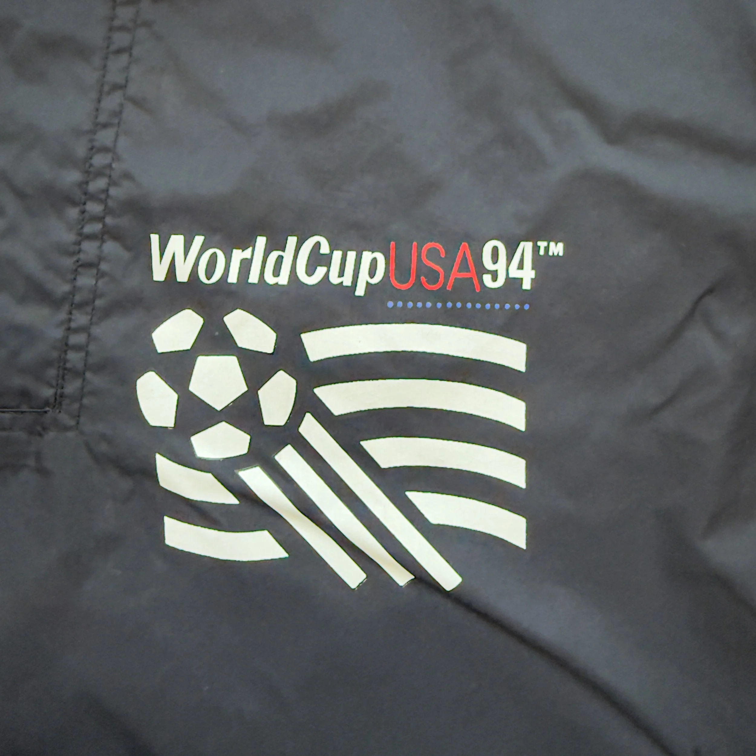 World-Cup-USA-1994-Vintage-Authentic-Licensed-Jacket-Nutmeg-Mills-Adidas-Italy-USA-Brazil-Jeff-Hamilton-APEX One-Snickers-124.jpg