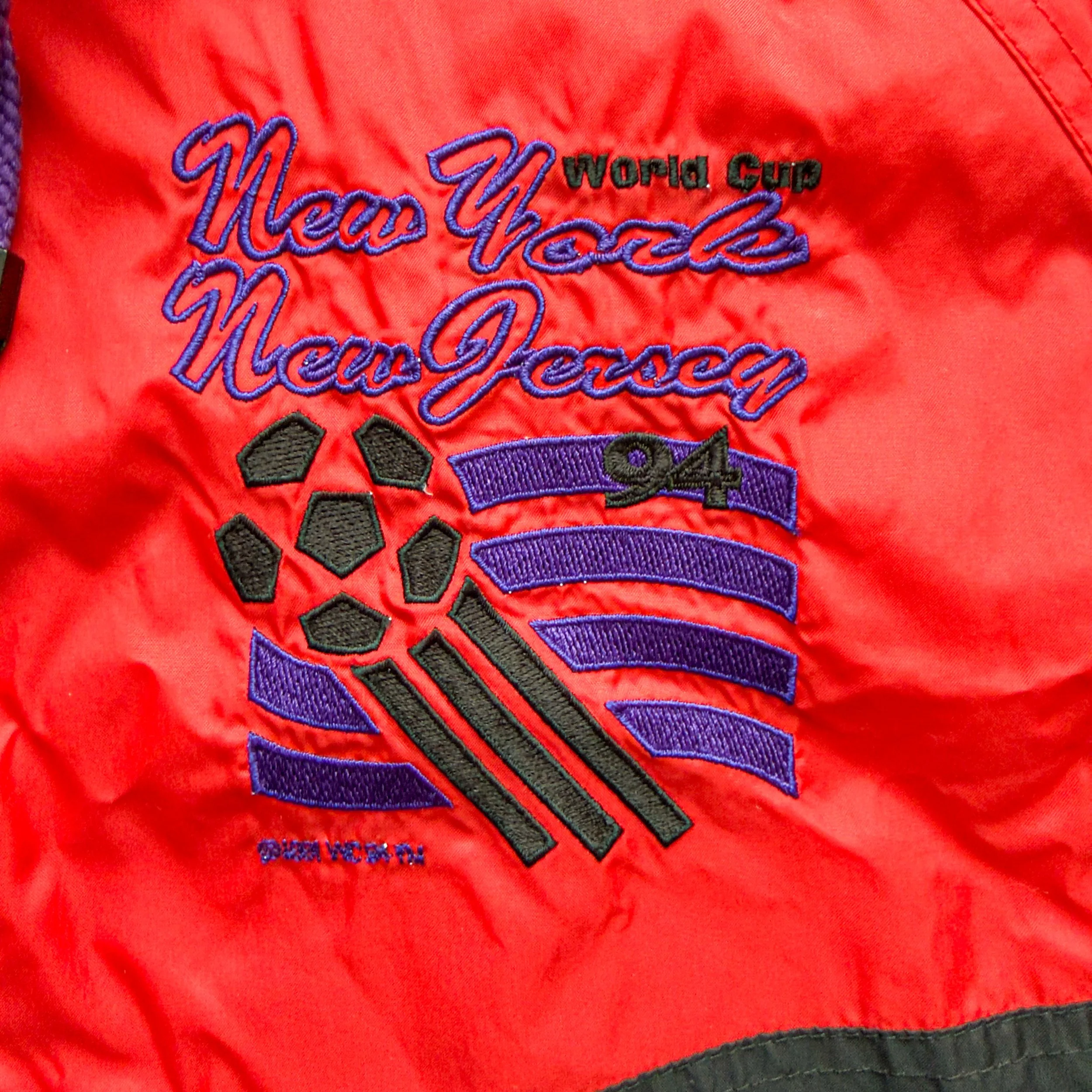 World-Cup-USA-1994-Nylon-APEX-Jacket-NEW-YORK-NEW-JERSEY-Mexico-GERMANY-SPAIN-BOSTON-CANADA-LOS ANGELES-IRLEAND-DALLAS-ITALY-WASHINGTON__PG.CUSTOM.3500PX.90.SCREEN.LOW.sRGB-04.jpg