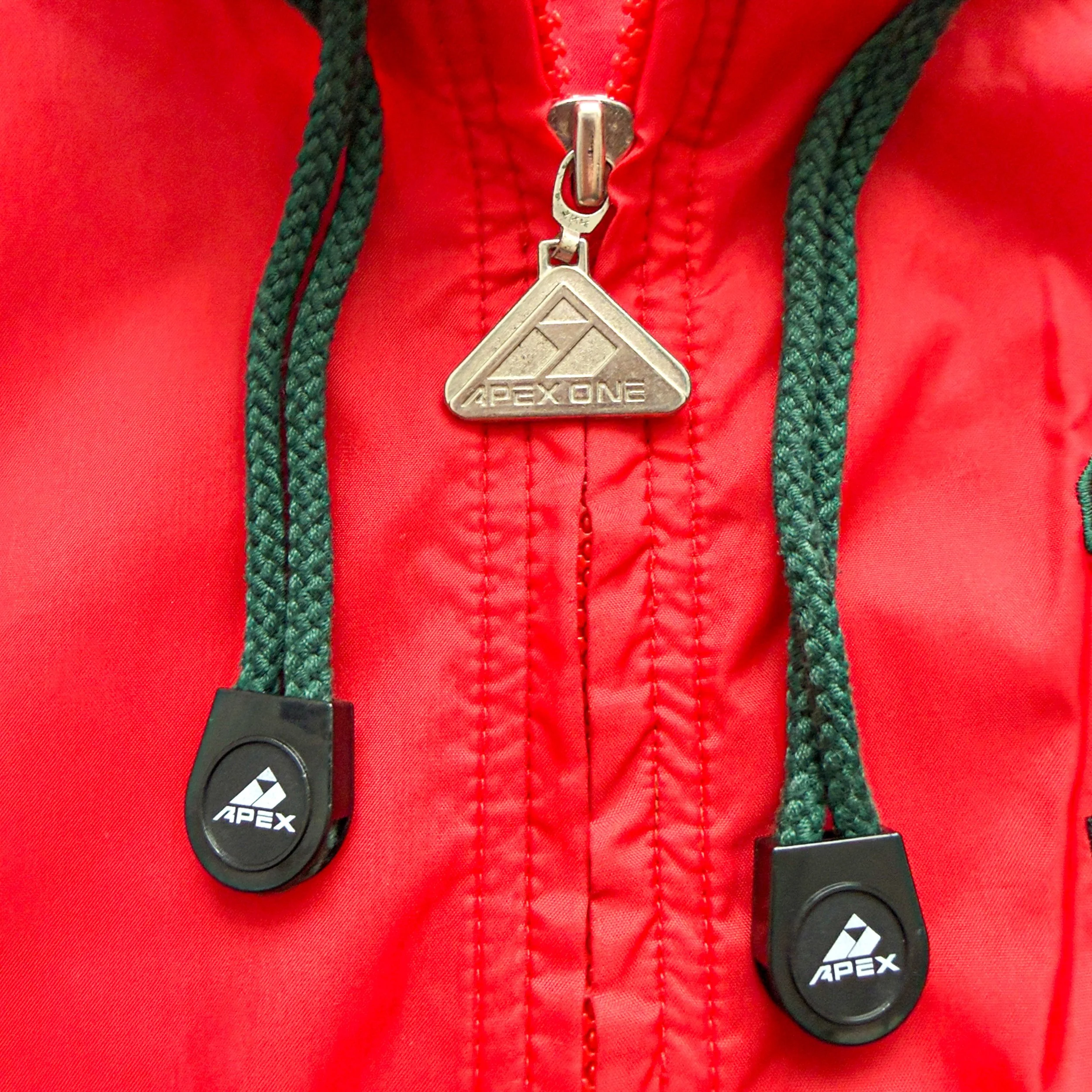 World-Cup-USA-1994-Nylon-APEX-Jacket-NEW-YORK-NEW-JERSEY-Mexico-GERMANY-SPAIN-BOSTON-CANADA-LOS ANGELES-IRLEAND-DALLAS-ITALY-WASHINGTON__PG.CUSTOM.3500PX.90.SCREEN.LOW.sRGB-08.jpg