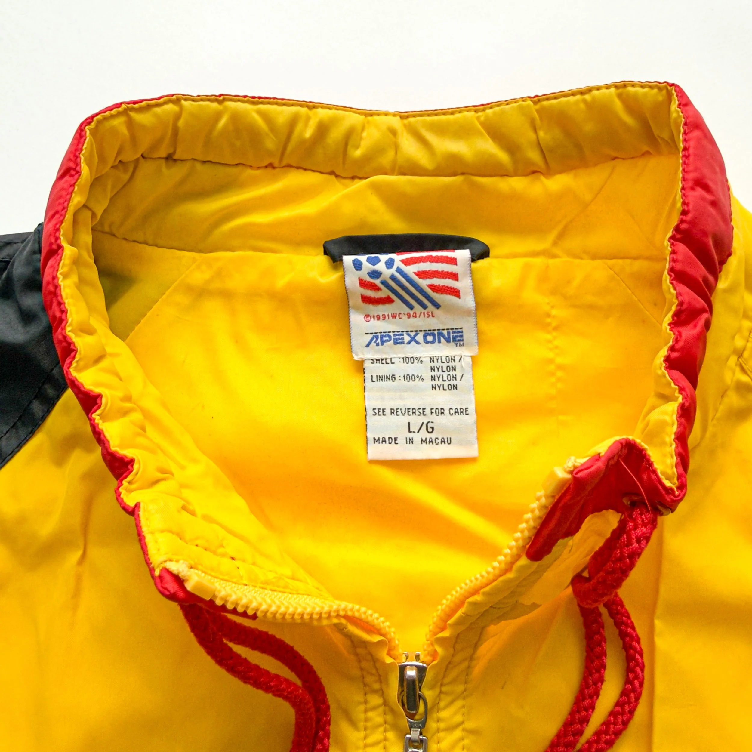 World-Cup-USA-1994-Nylon-APEX-Jacket-NEW-YORK-NEW-JERSEY-Mexico-GERMANY-SPAIN-BOSTON-CANADA-LOS ANGELES-IRLEAND-DALLAS-ITALY-WASHINGTON__PG.CUSTOM.3500PX.90.SCREEN.LOW.sRGB-13.jpg