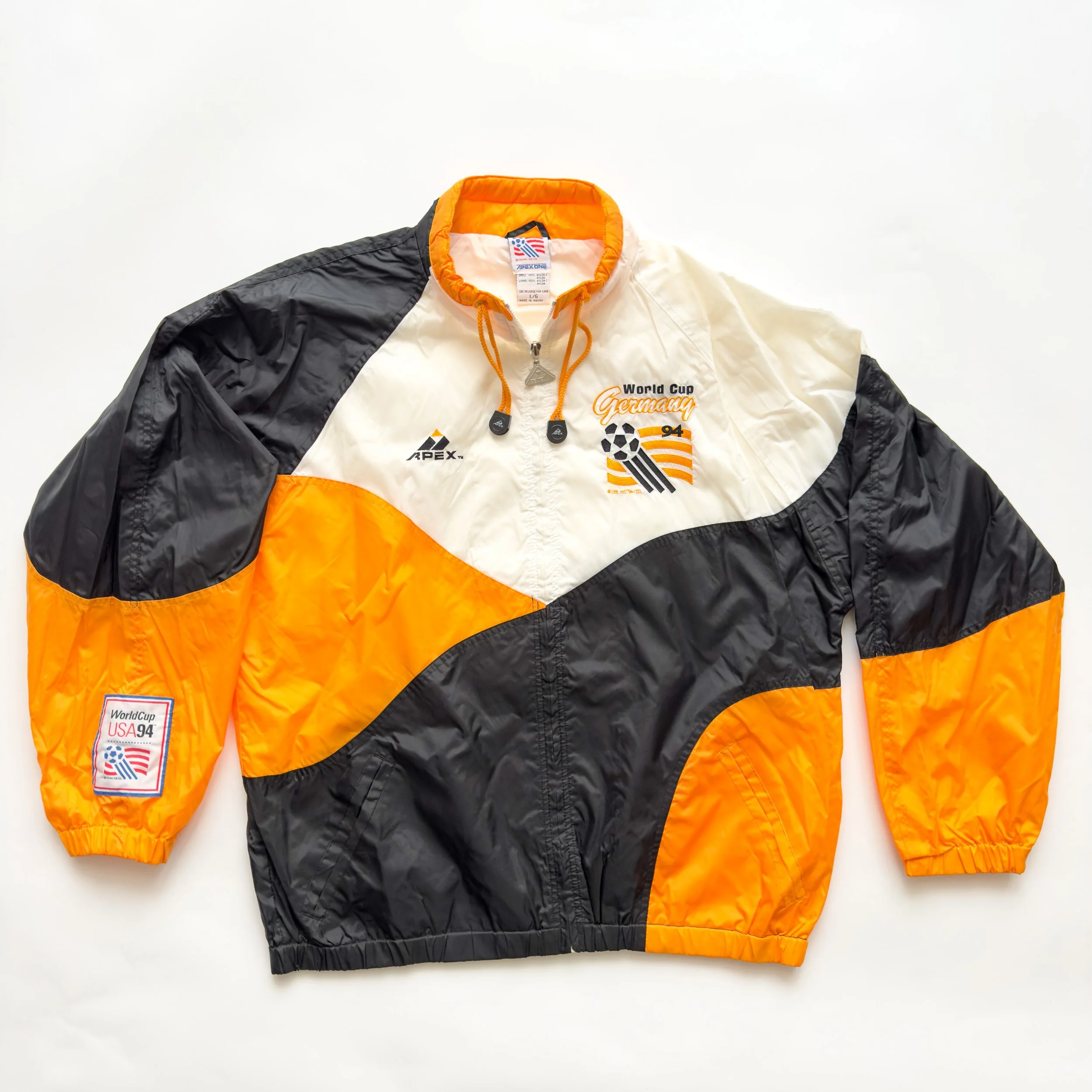 World-Cup-USA-1994-Nylon-APEX-Jacket-NEW-YORK-NEW-JERSEY-Mexico-GERMANY-SPAIN-BOSTON-CANADA-LOS ANGELES-IRLEAND-DALLAS-ITALY-WASHINGTON__PG.CUSTOM.3500PX.90.SCREEN.LOW.sRGB-27.jpg