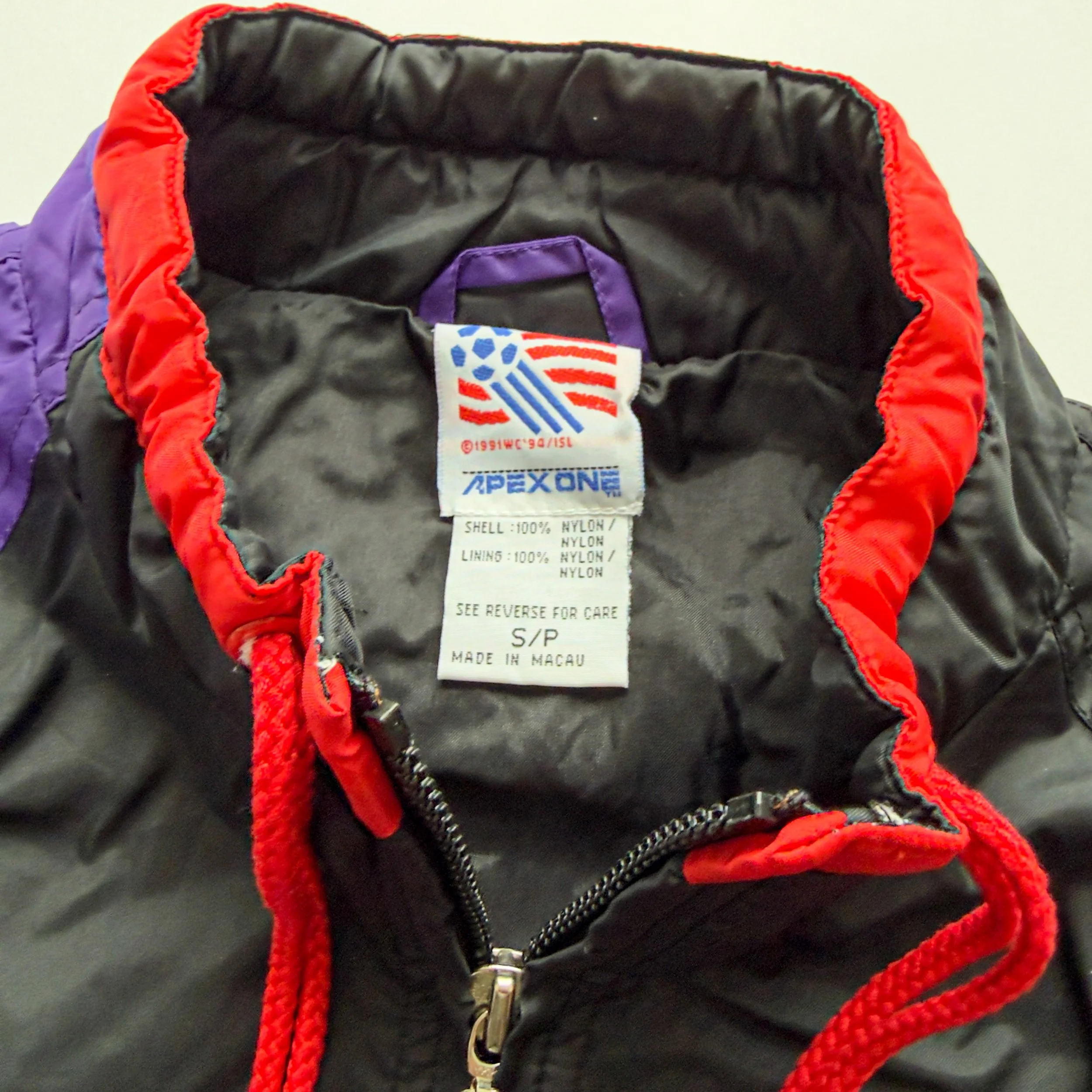 World-Cup-USA-1994-Nylon-APEX-Jacket-NEW-YORK-NEW-JERSEY-Mexico-GERMANY-SPAIN-BOSTON-CANADA-LOS ANGELES-IRLEAND-DALLAS-ITALY-WASHINGTON__PG.CUSTOM.3500PX.90.SCREEN.LOW.sRGB-35.jpg