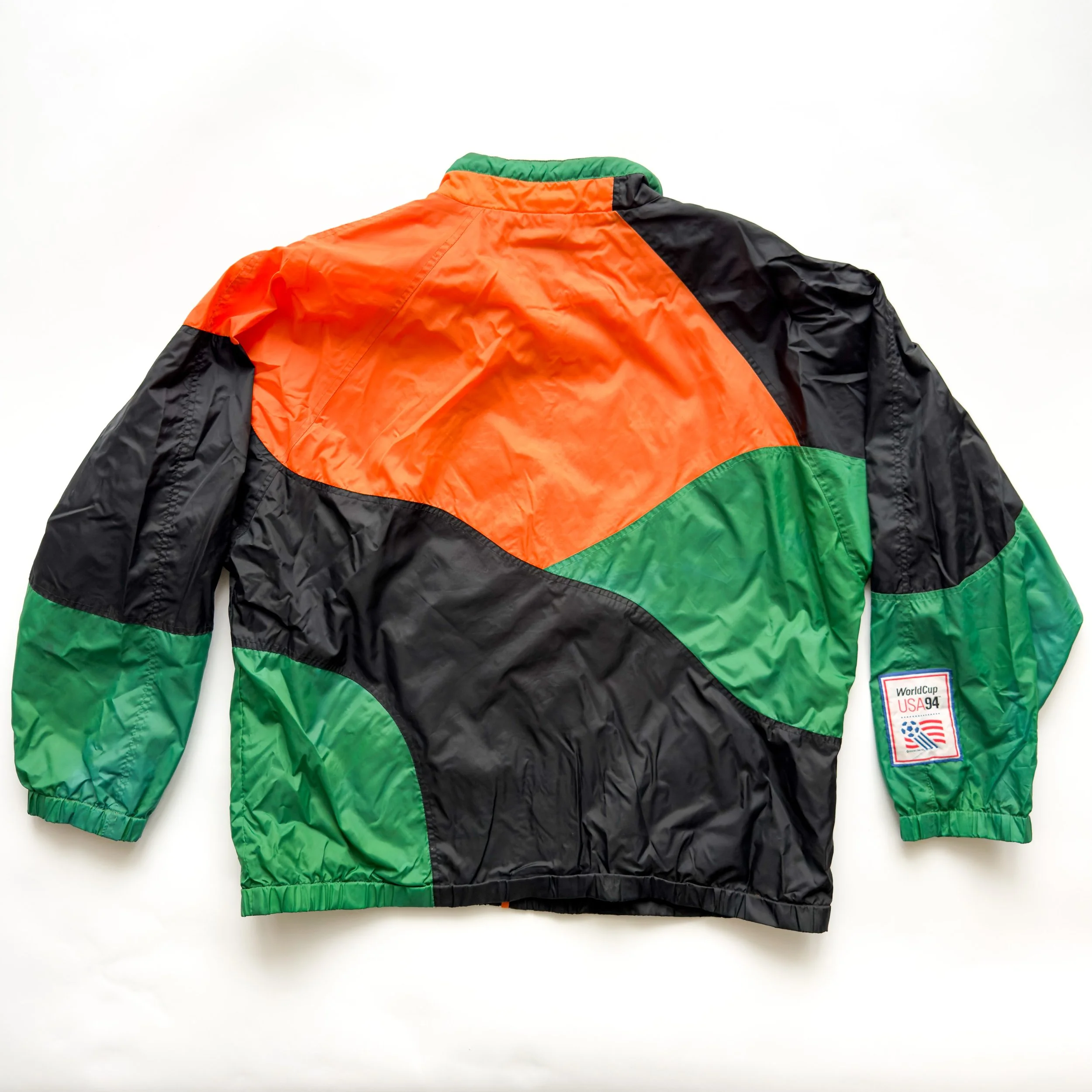 World-Cup-USA-1994-Nylon-APEX-Jacket-NEW-YORK-NEW-JERSEY-Mexico-GERMANY-SPAIN-BOSTON-CANADA-LOS ANGELES-IRLEAND-DALLAS-ITALY-WASHINGTON__PG.CUSTOM.3500PX.90.SCREEN.LOW.sRGB-45.jpg