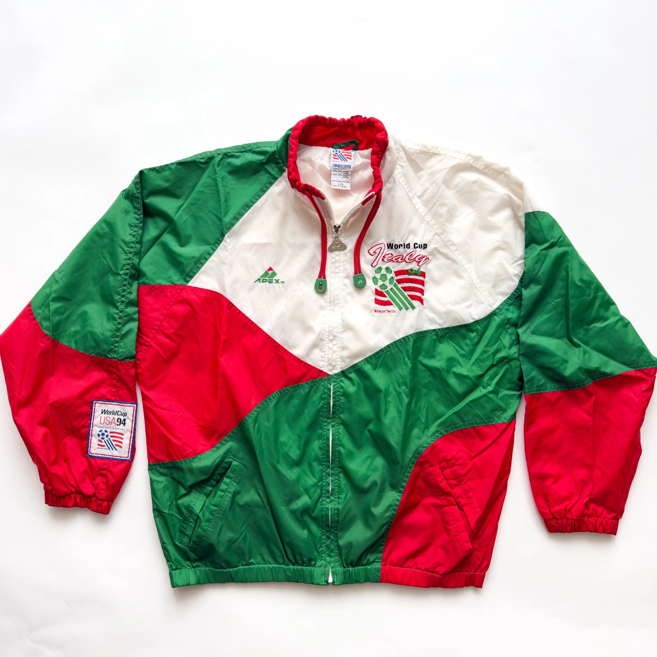 World-Cup-USA-1994-Nylon-APEX-Jacket-NEW-YORK-NEW-JERSEY-Mexico-GERMANY-SPAIN-BOSTON-CANADA-LOS ANGELES-IRLEAND-DALLAS-ITALY-WASHINGTON__PG.CUSTOM.3500PX.90.SCREEN.LOW.sRGB-67.jpg