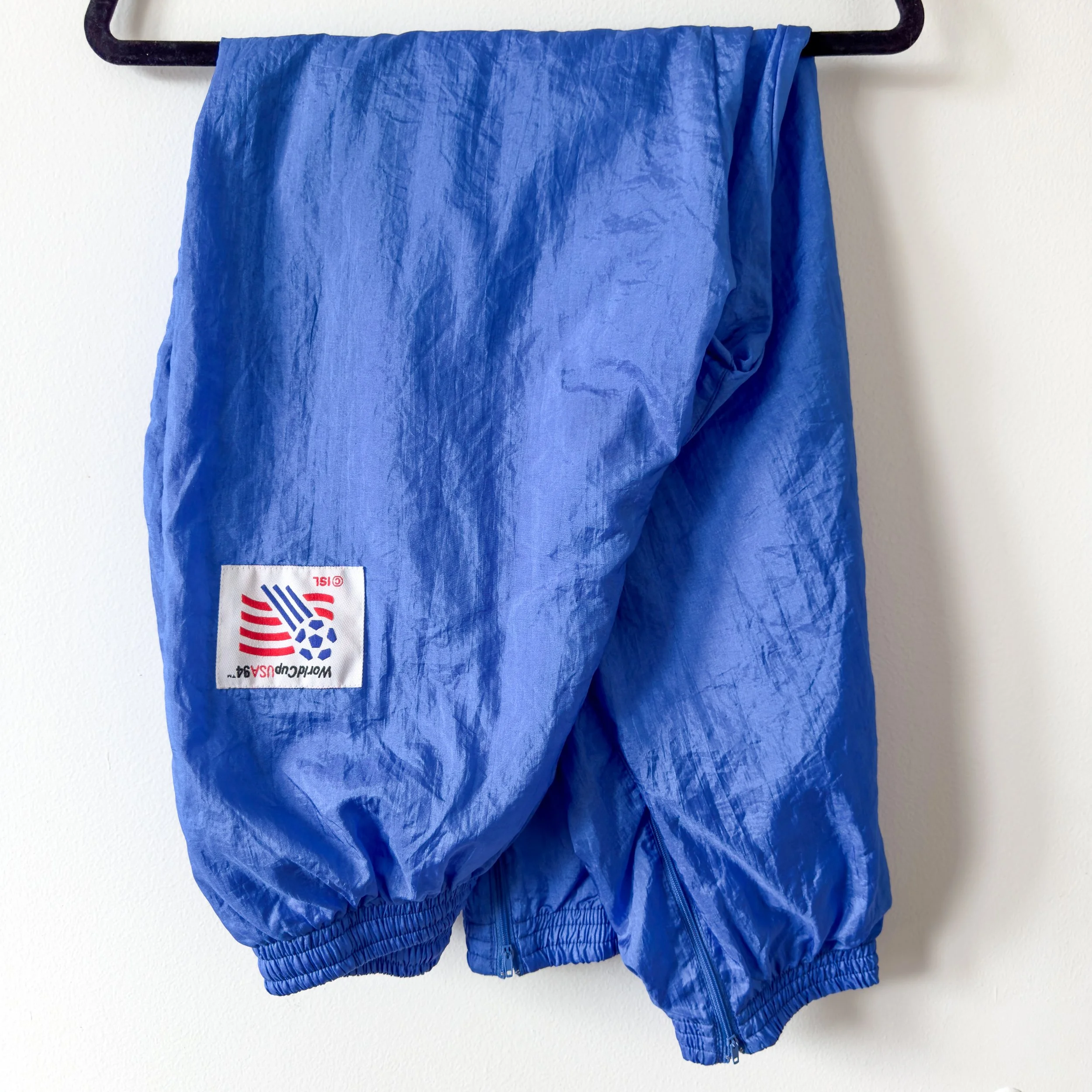 World-Cup-USA-1994-Vintage-Authentic-Licensed-Jacket-Nutmeg-Mills-Adidas-Italy-USA-Brazil-Jeff-Hamilton-APEX One-Snickers-020.jpg