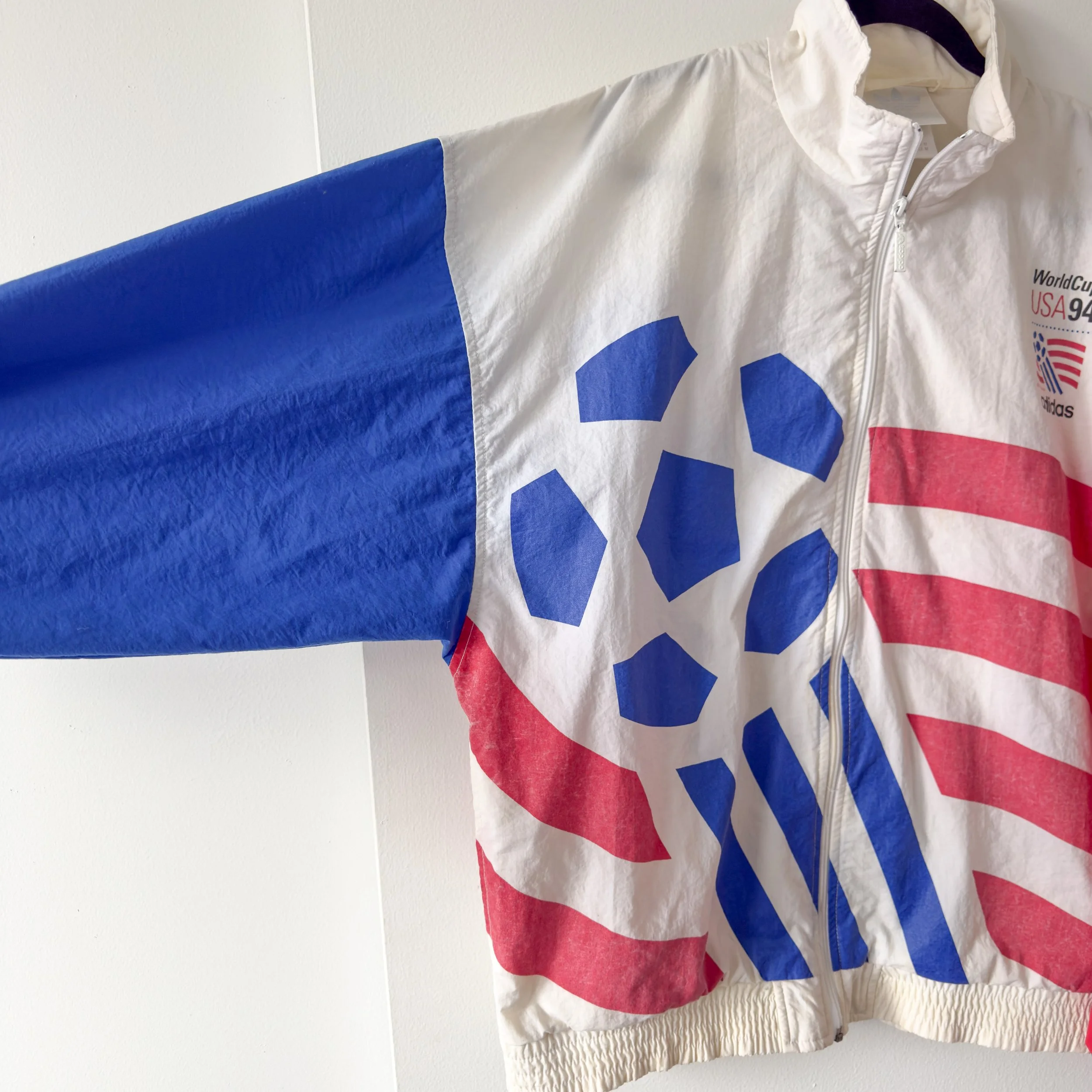 World-Cup-USA-1994-Vintage-Authentic-Licensed-Jacket-Nutmeg-Mills-Adidas-Italy-USA-Brazil-Jeff-Hamilton-APEX One-Snickers-030.jpg