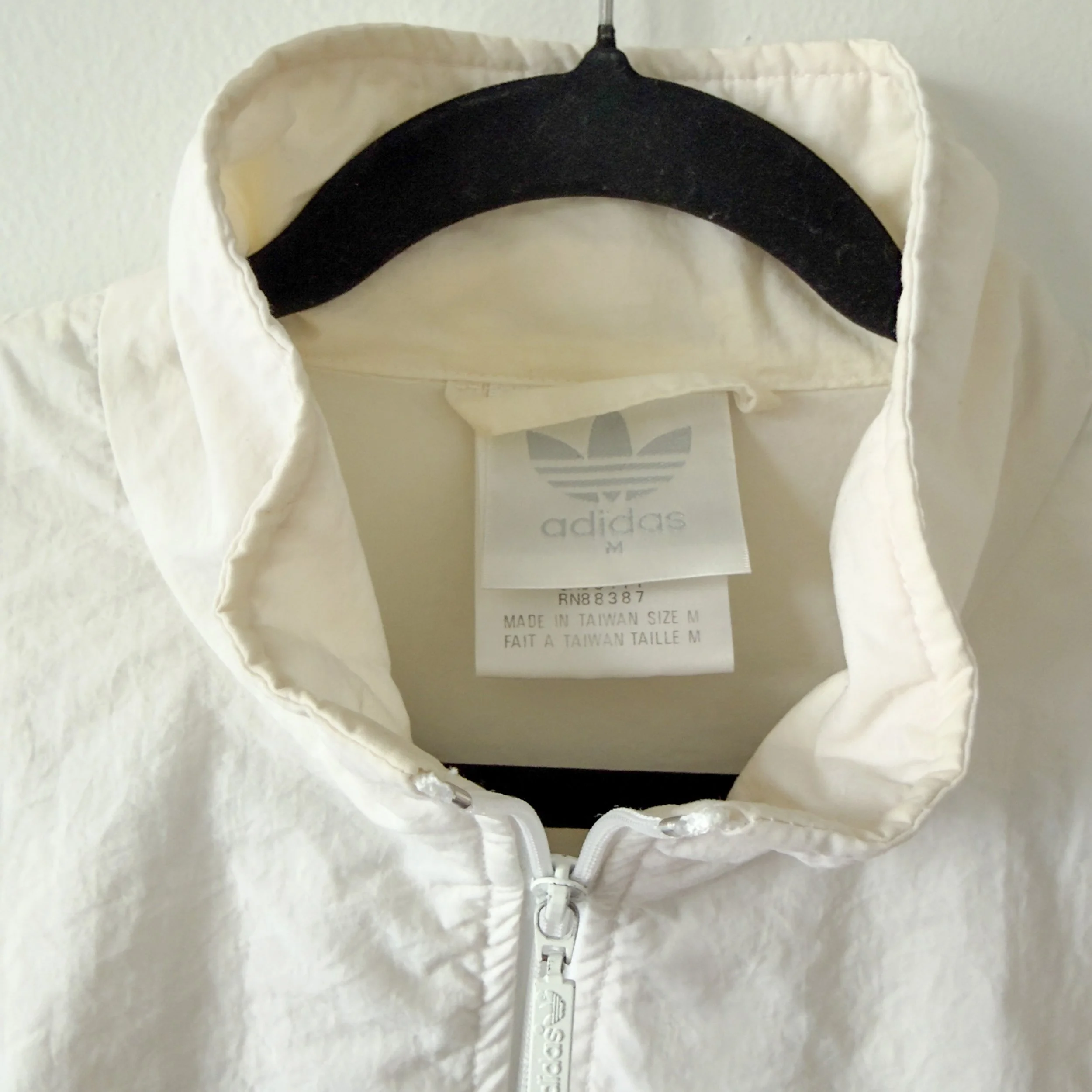 World-Cup-USA-1994-Vintage-Authentic-Licensed-Jacket-Nutmeg-Mills-Adidas-Italy-USA-Brazil-Jeff-Hamilton-APEX One-Snickers-031.jpg