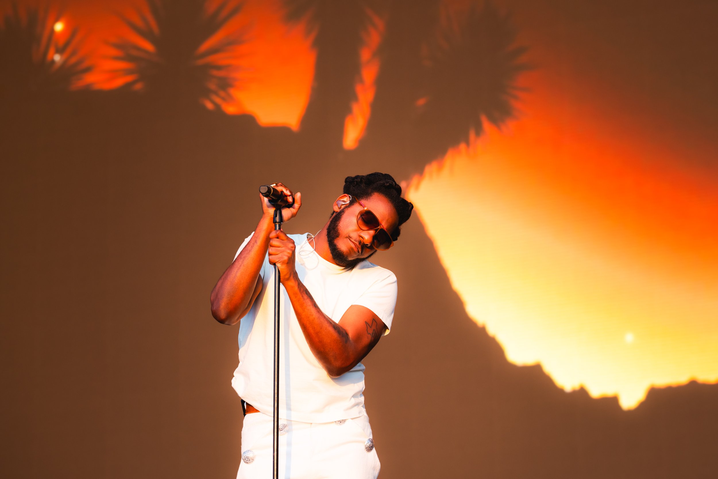 Live by Ismael Quintanilla III_IQ31968.jpg