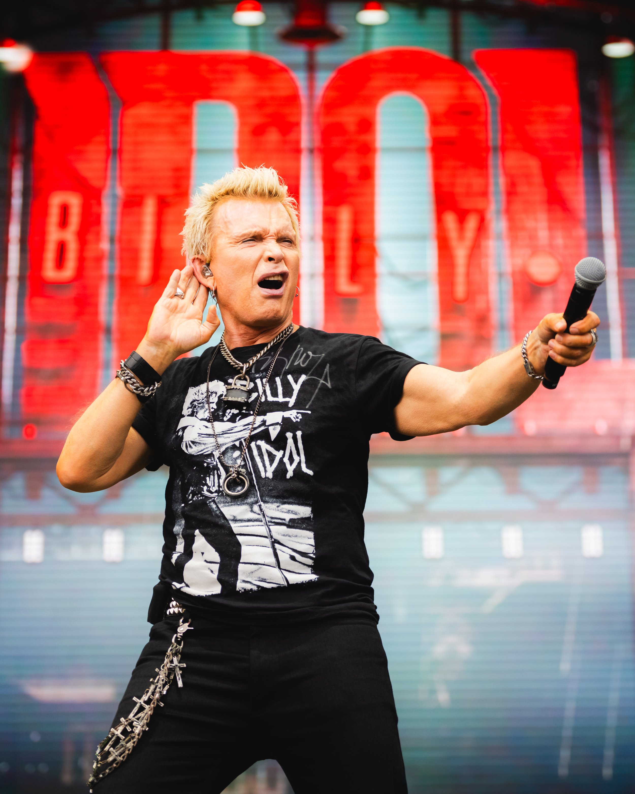 Live by Ismael Quintanilla III_IQ33700.jpg