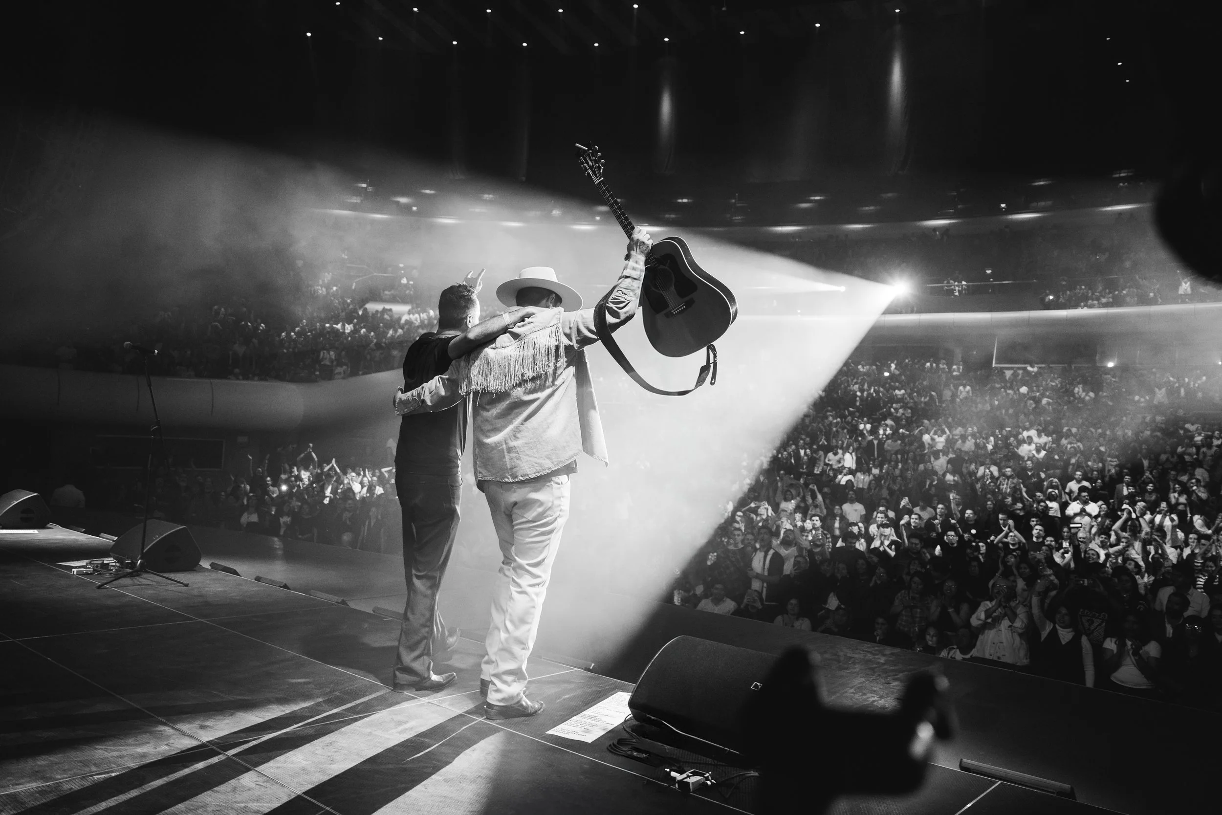 Live by Ismael Quintanilla III_IQ33160.jpg