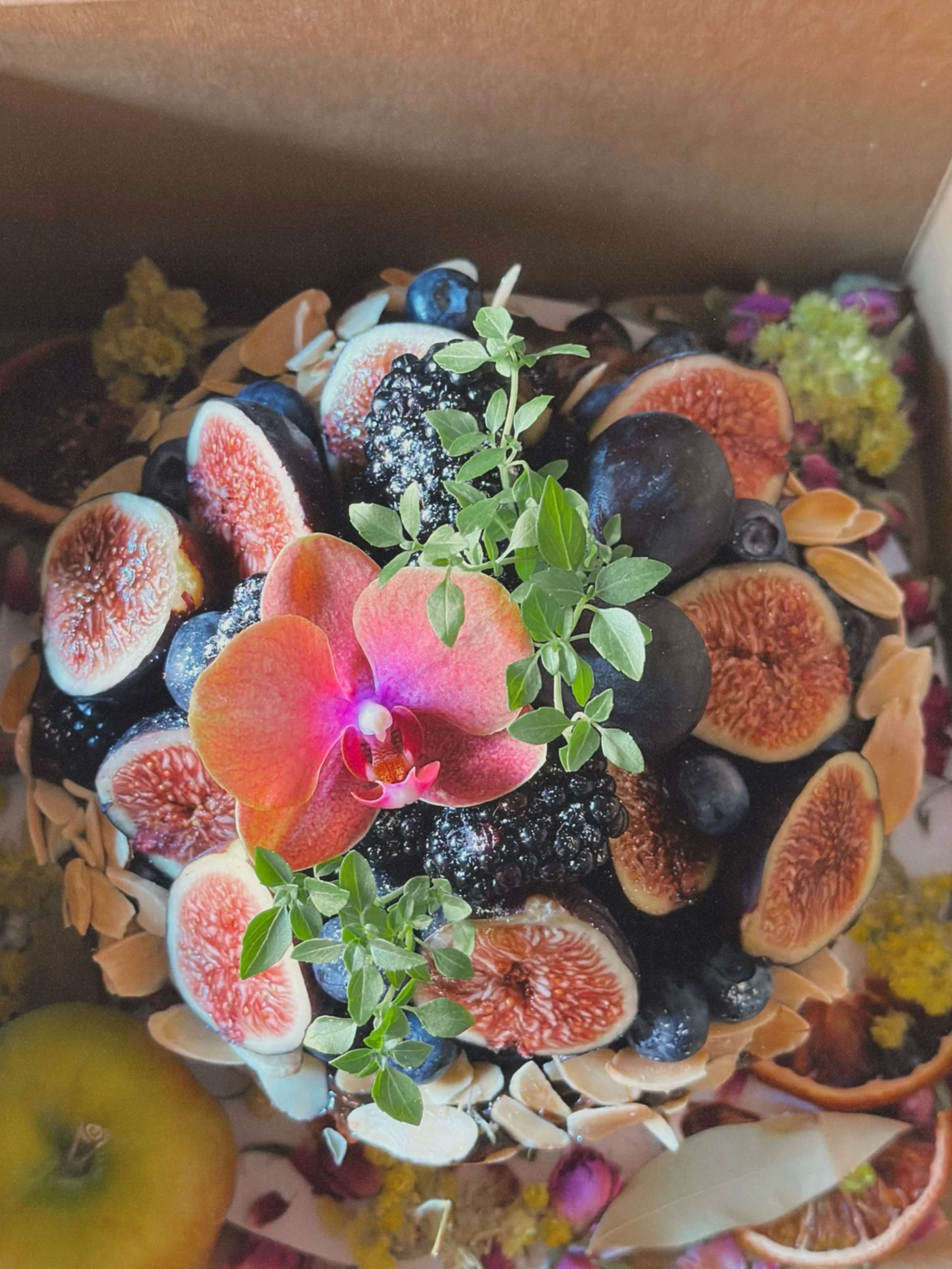 6" Gluten-Free Elderflower White Chocolate Cheesecake