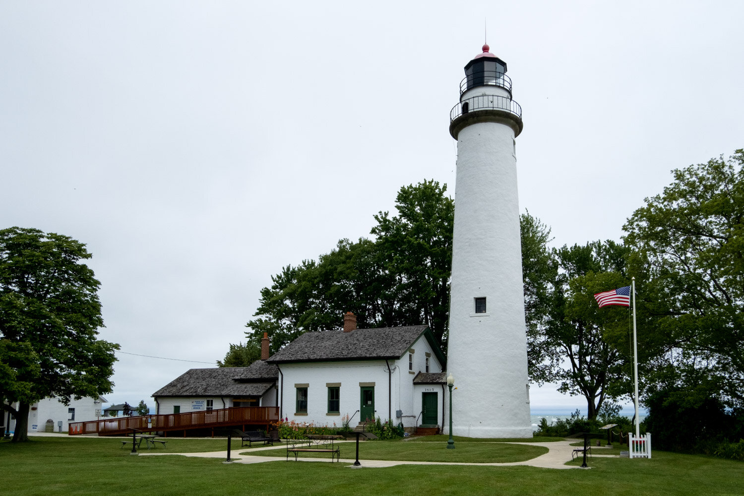 Pointe Aux Barques Lighthouse — Mi Roadtrip
