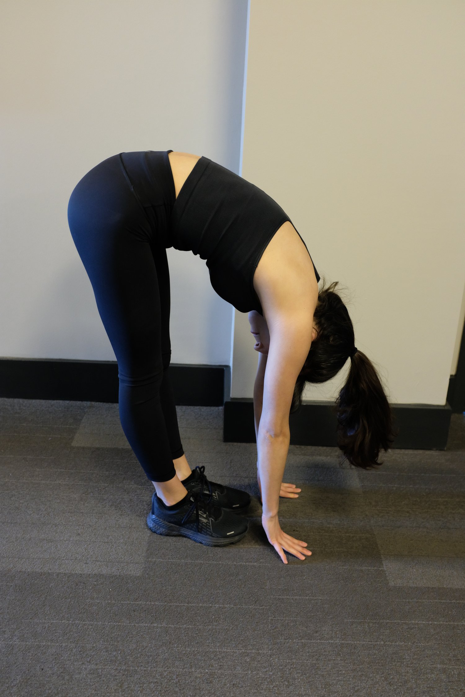 what is a standing pike stretch?
