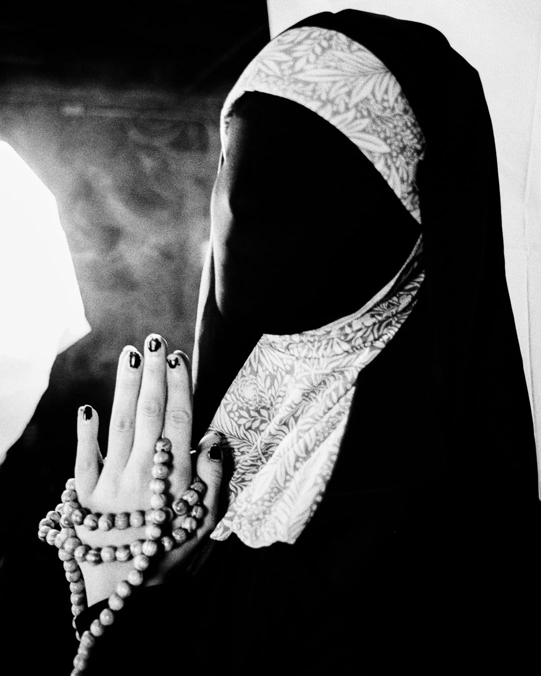 Dark conceptual photography Minneapolis Bobby Flores vibethenoun