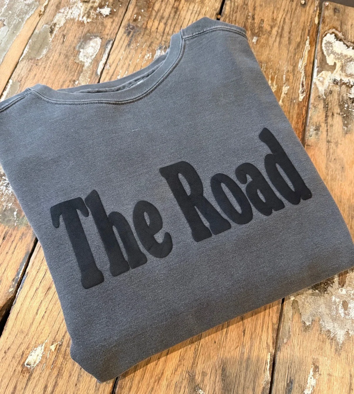The Road Black puff sweatshirt