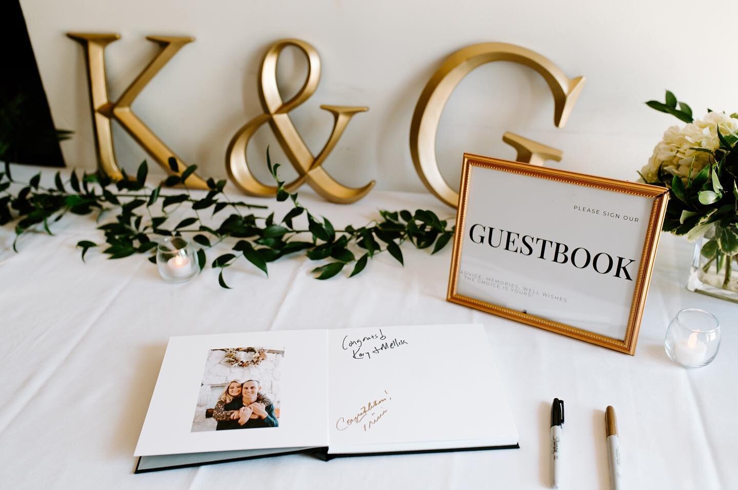 K&amp;G&rsquo;s personalized guestbook features photos from the first day they met until their wedding. Great way for their family &amp; friends to capture some of their life🤍👩🏼&zwj;🤝&zwj;👨🏻

📷: @marissakellyphotography 

#chicagowedding #Chic