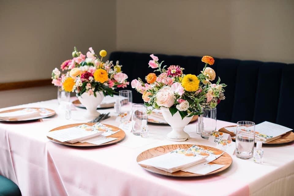 The perfect bridal shower table setting 💐
Inspiration🤍

#chicagowedding #ChicagoWeddings #chicagoweddingplanner #chicagoweddingphotography #chicagoweddingvenue #chicagoweddingvendors #chicagoweddingflorist #ChicagoWeddingAndEventPlanner #chicagowed