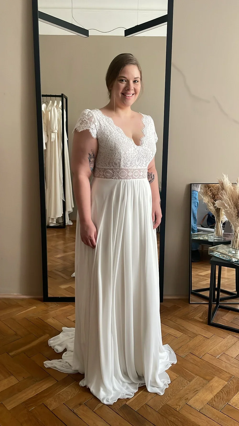 Laure / EU 44-46, 48-50 / 19.000,- (nové)