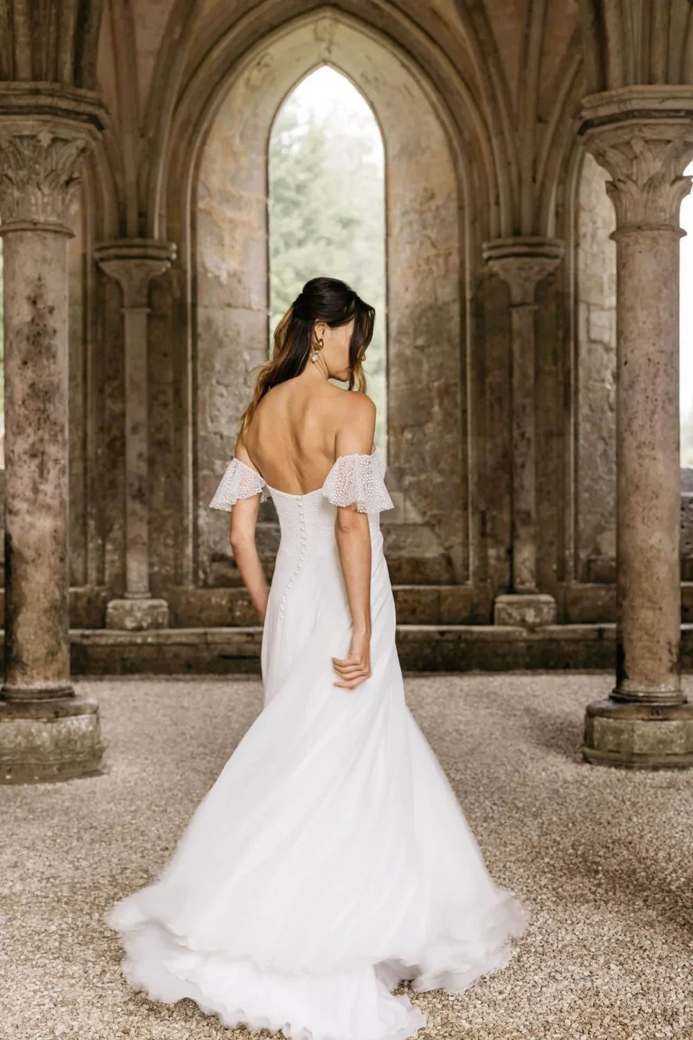 lambert-creations-robes-de-mariees-2025-aude-2.jpg.webp