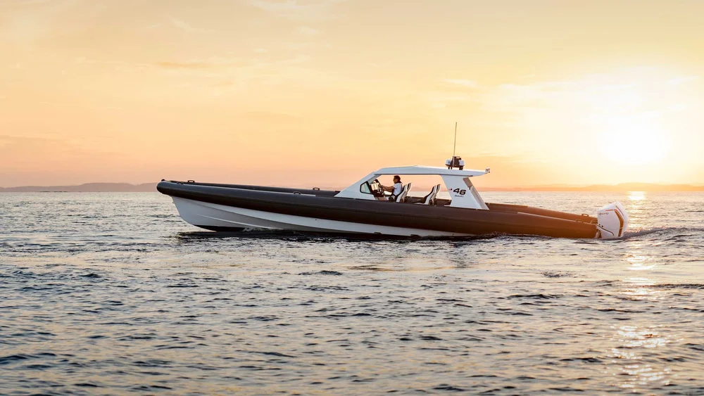 Goldfish 46 Bullet | Pure power and driving pleasure — Goldfish Boat