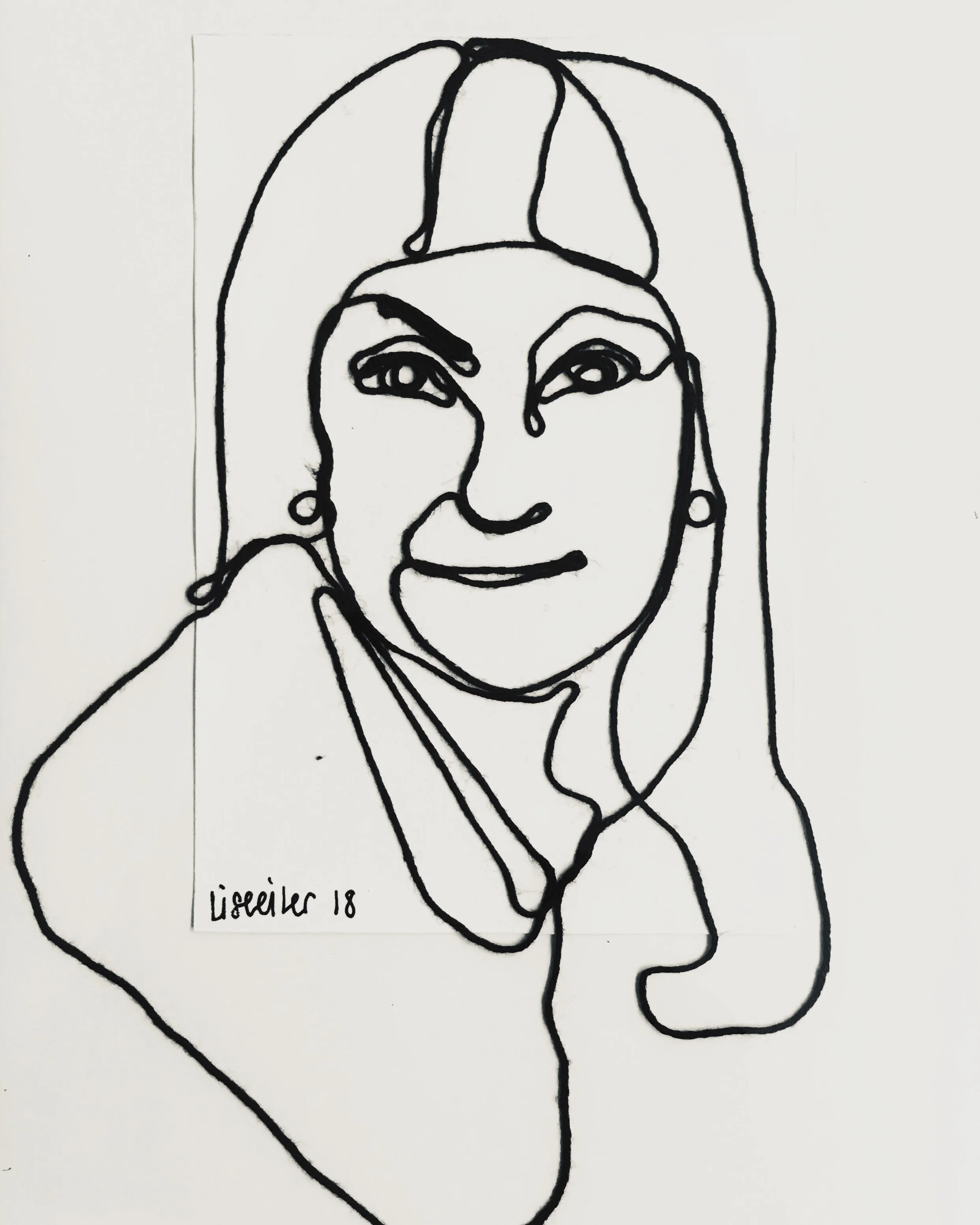 Selvportræt, 2018,
snor på papir,
20 x 15 cm