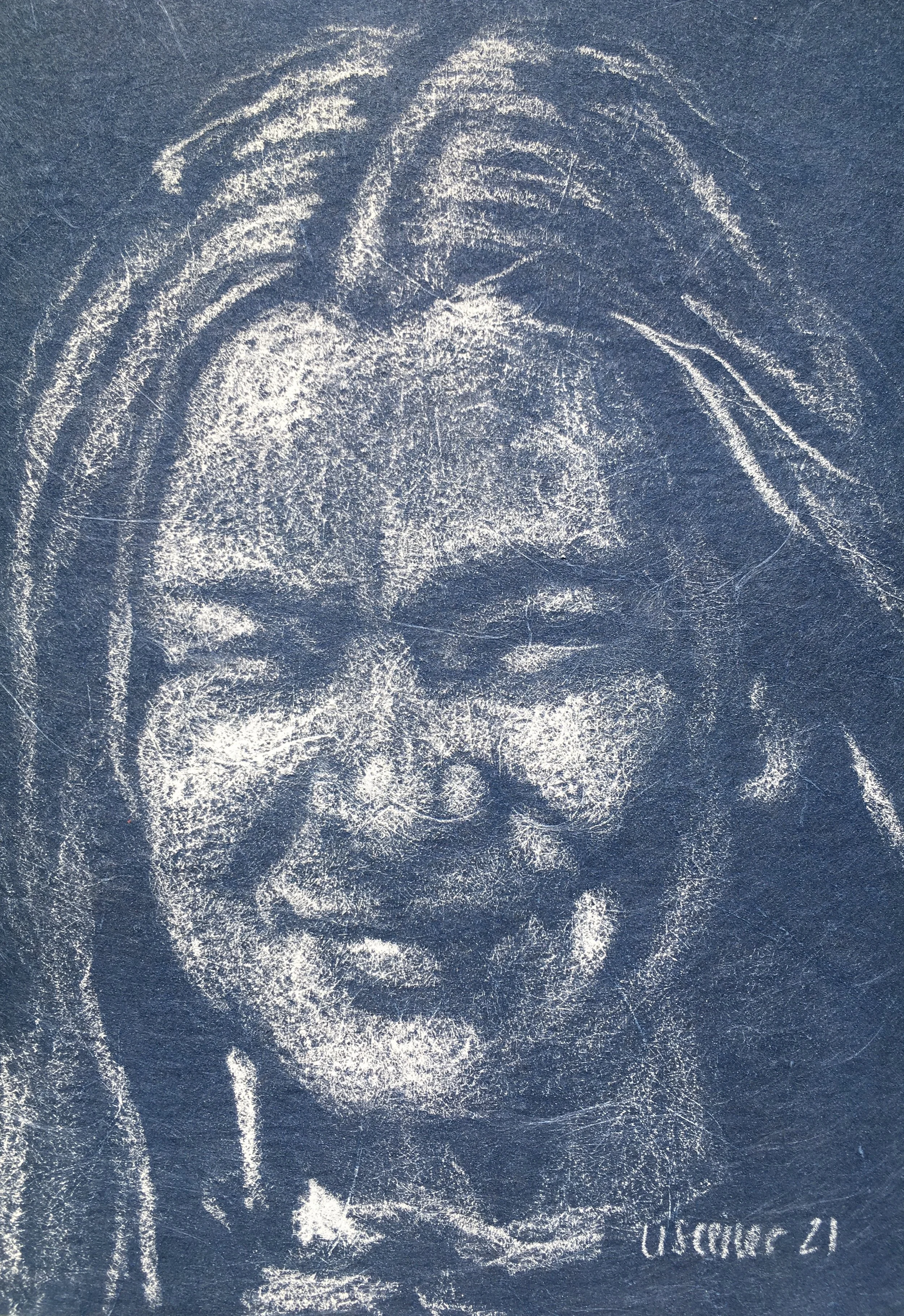 Ida, 2021, hvid blyant på blåt strukturpapir, 18 x 13 cm