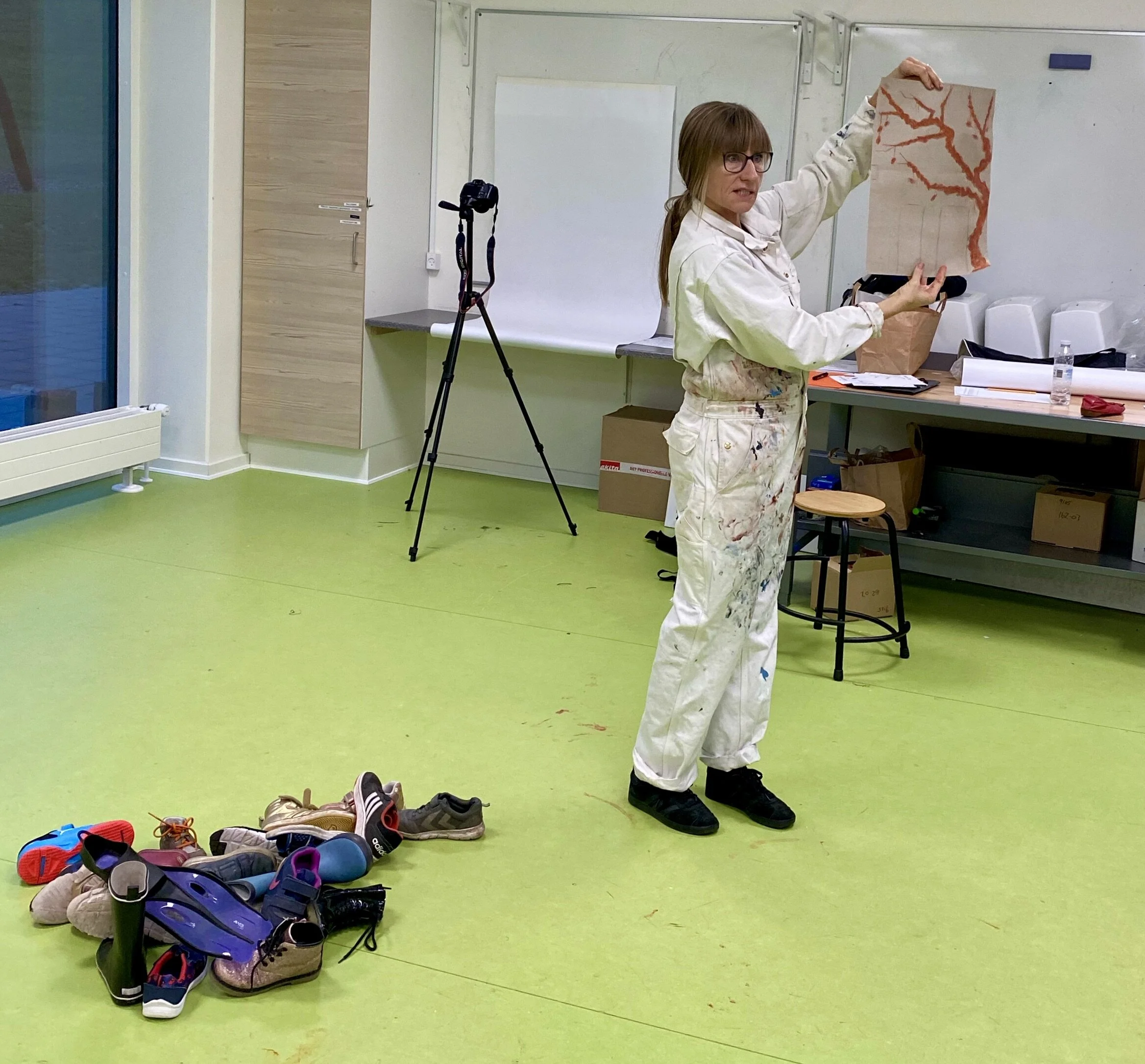 Skotræet, Vestbyen Friskole, Holstebro, 2020.
Introduktion til kunstprojektet for elever på værkstedet